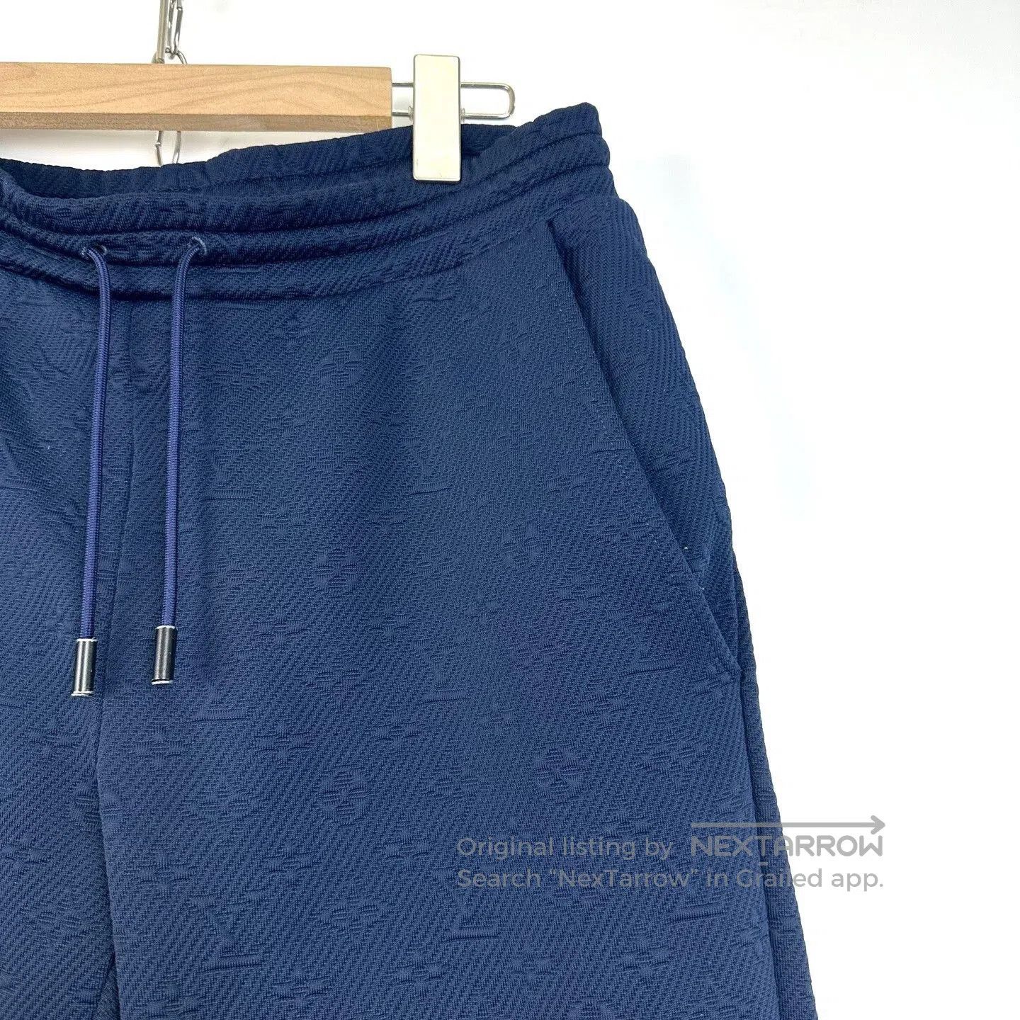 Louis Vuitton Louis Vuitton Logo Embossed Jogger Pants. Size US 26 / EU 42 - 5 Thumbnail