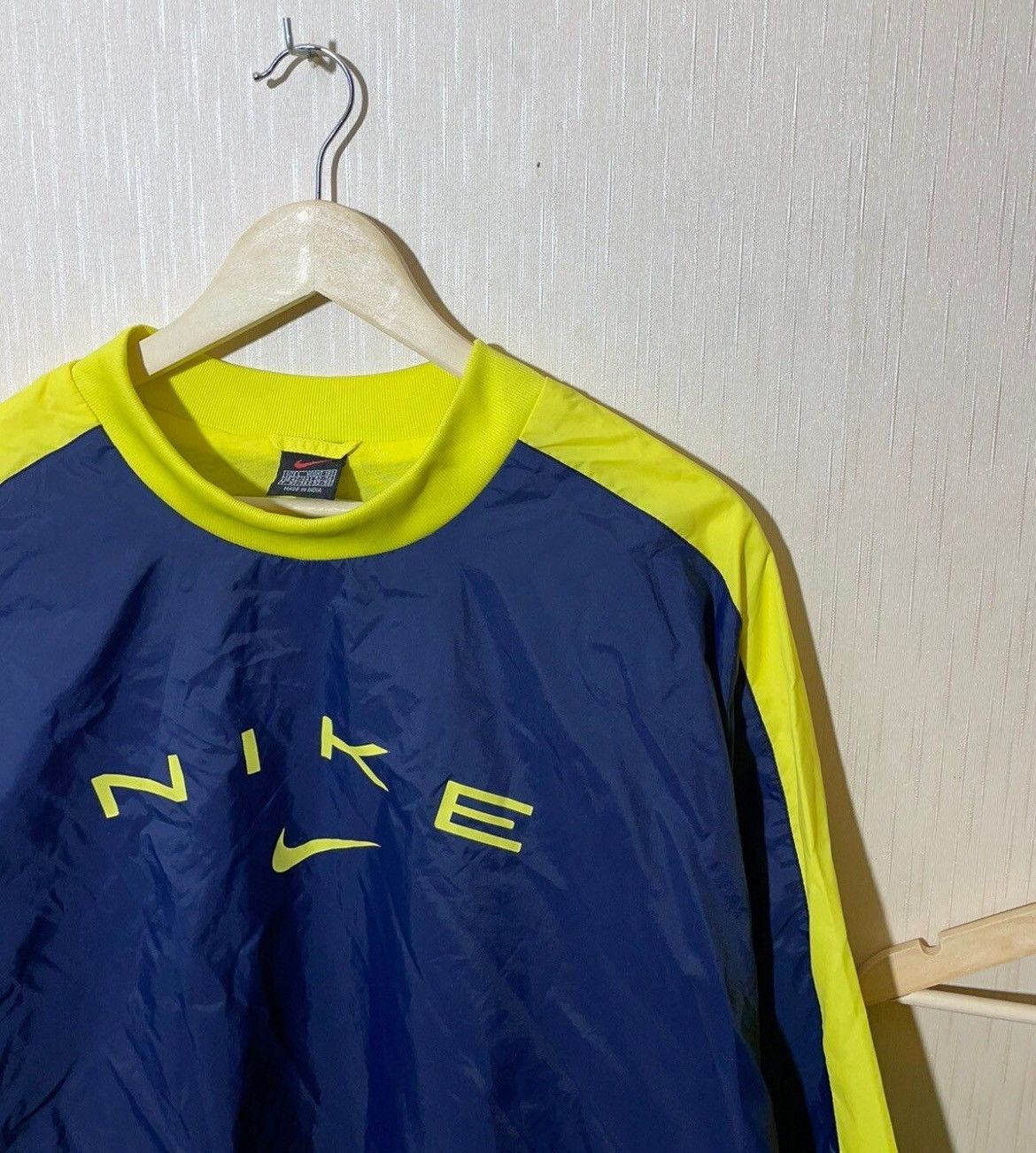 Nike × Vintage Nike nylone vintage streetwear sweatshirt Size US L / EU 52-54 / 3 - 2 Thumbnail