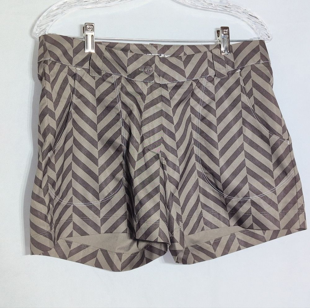 Nike Nike Golf sz 8 Gray Chevron Women's Bermudas Size 30" / US 8 / IT 44 - 2 Thumbnail