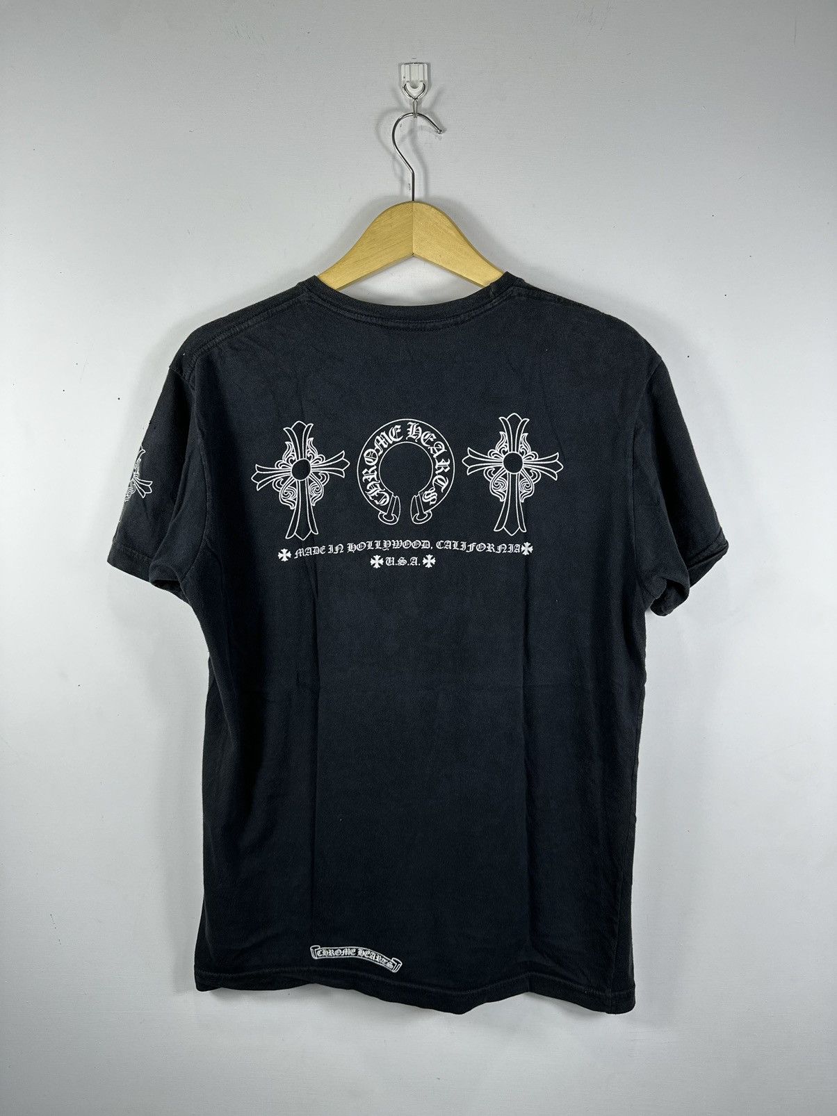 Chrome Hearts RARE Chrome Hearts Horseshoe Cross Logo Black Pocket Tee ...