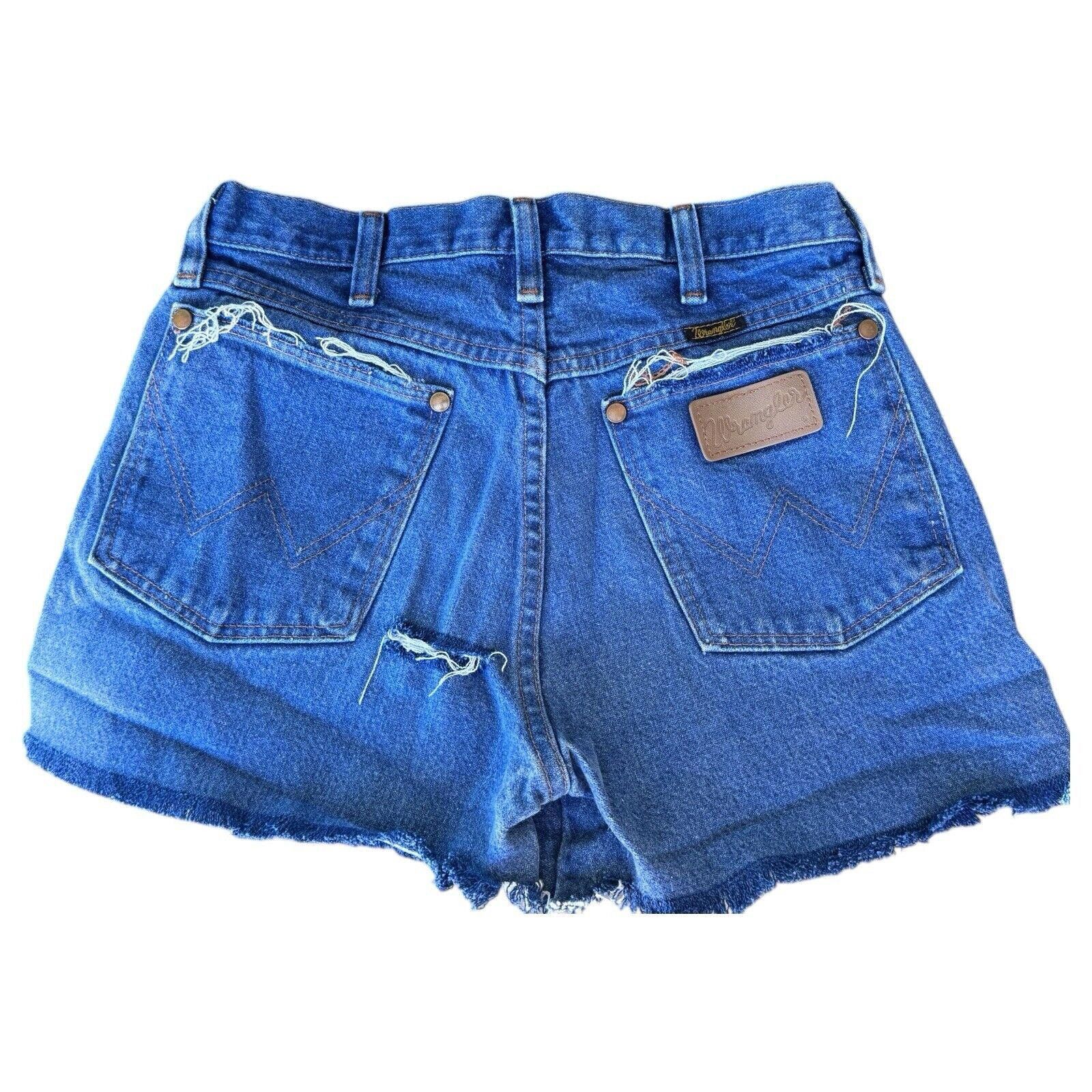 Wrangler Vintage Wrangler Blue Denim Distressed Cut Off Shorts Sz 29 Size 29" - 3 Thumbnail
