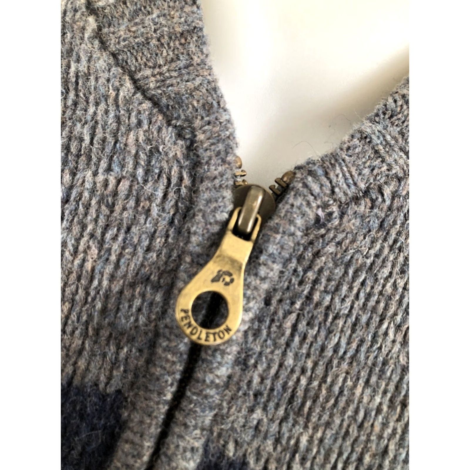 Pendleton Pendleton / Wool Knit Full Zip Southwest Aztec Md. Sweater Jacket Shirt Mens M Gray/Blue Aztec 90s Size US M / EU 48-50 / 2 - 4 Thumbnail