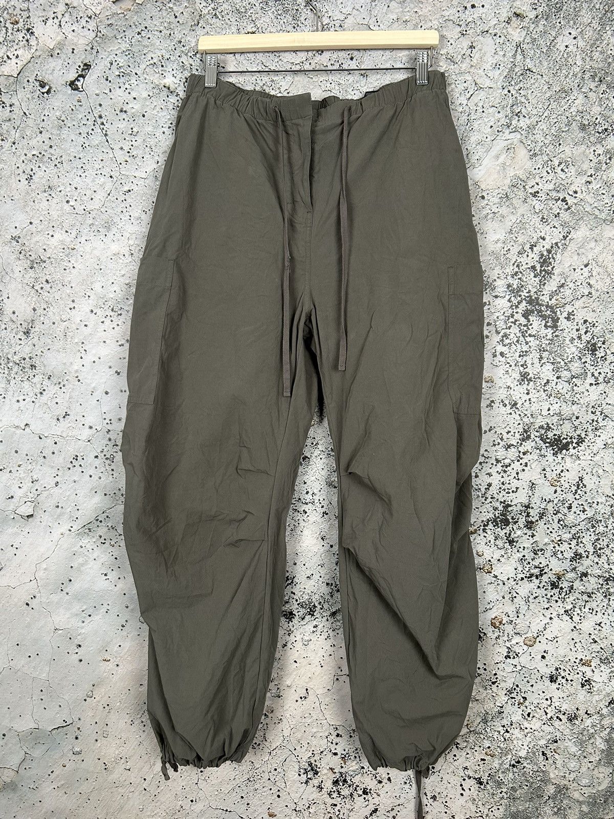 Other Weekday Parachute Pants Cargo Streetwear Hype Japanese Size US 34 / EU 50 - 1 Thumbnail