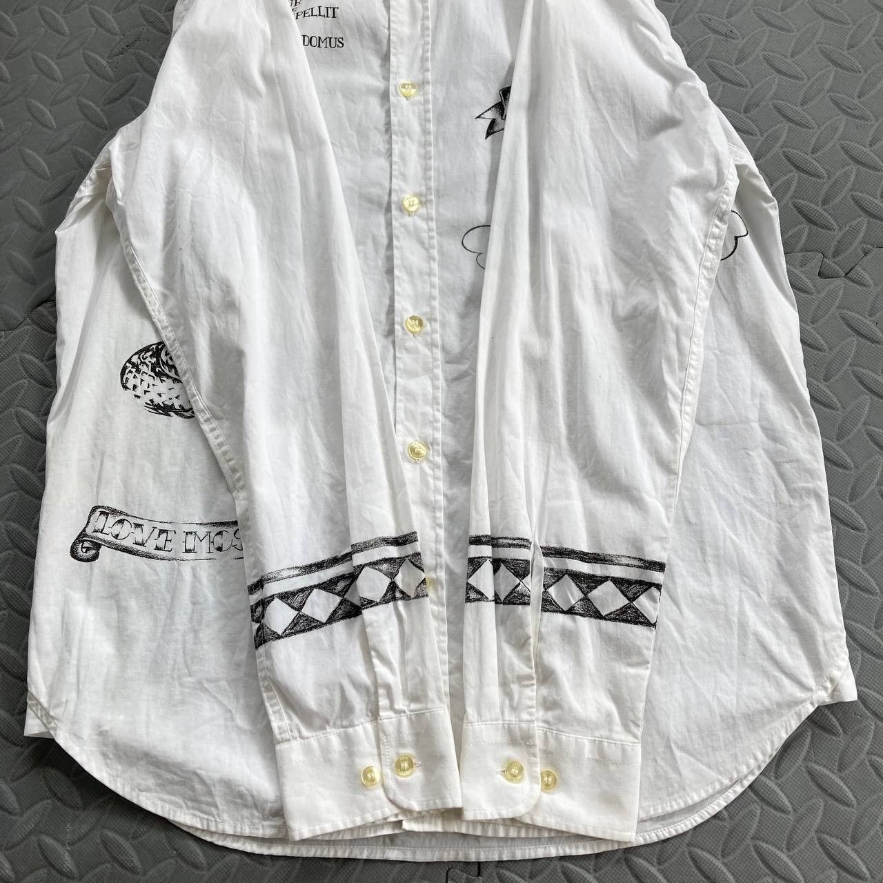 Moschino Tattoo Print Buttoned Shirt Size US S / EU 44-46 / 1 - 6 Thumbnail