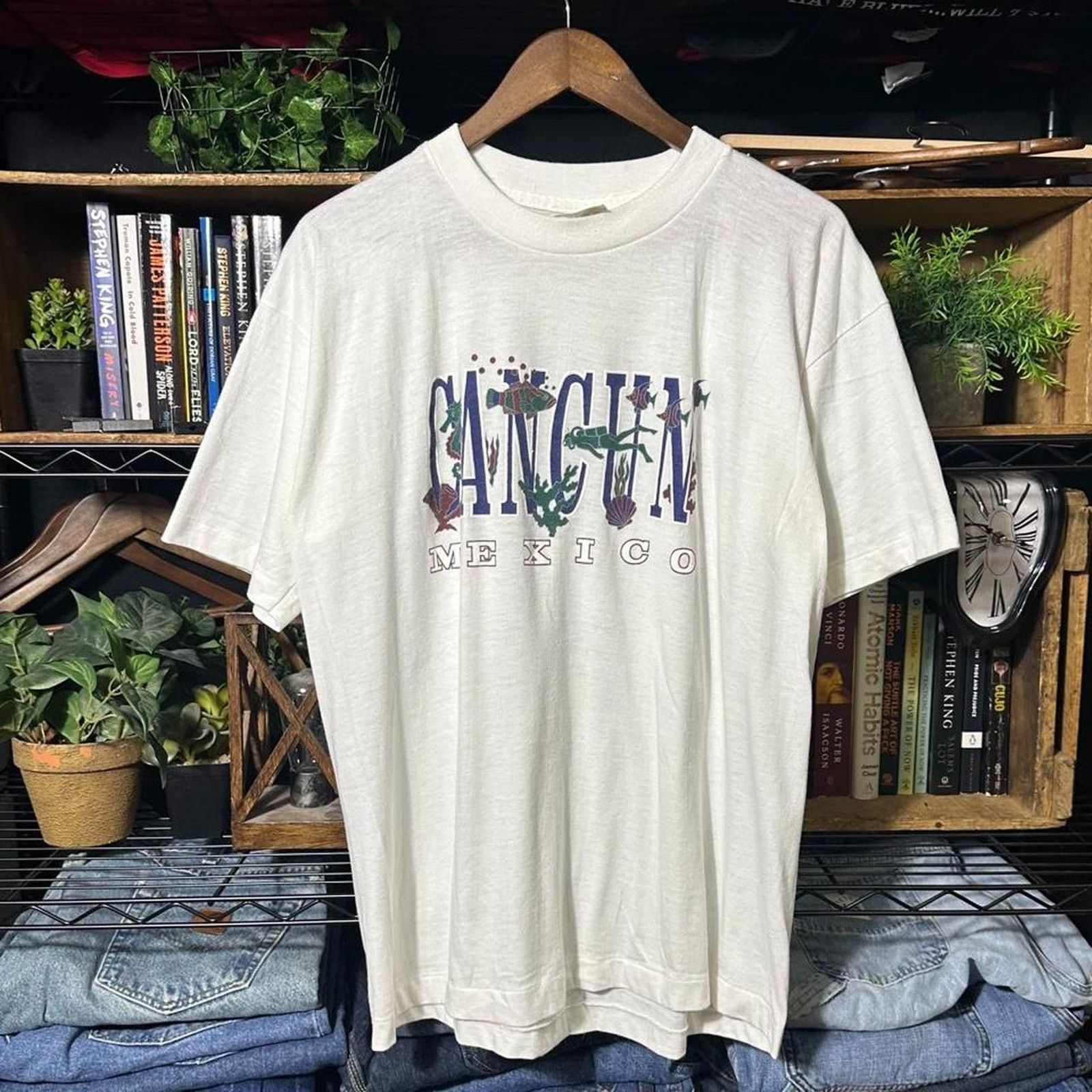 Fruit Of The Loom Vintage 90s Single Stitch Cancun Mexico Tee Mens XL Shirt Size US XL / EU 56 / 4 - 1 Thumbnail