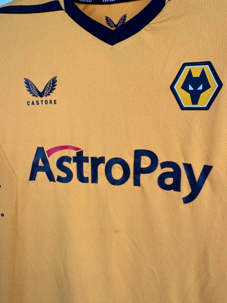 Castore Castore Wolverhampton Wanderers Wolves Home Football Shirt Size US M / EU 48-50 / 2 - 5 Thumbnail