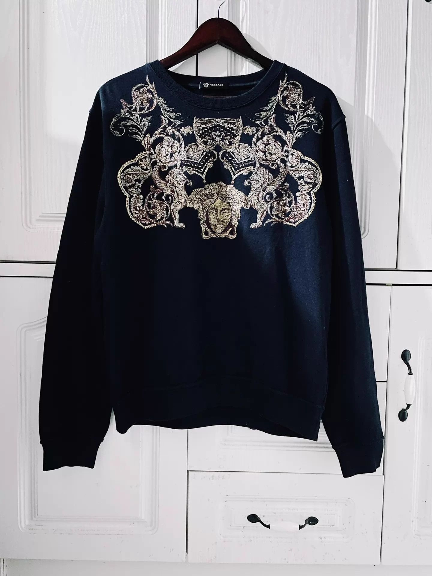 Versace Versace Medusa Crystal Embroidered Sweatshirt 2XL Size US XXL / EU 58 / 5 - 1 Thumbnail
