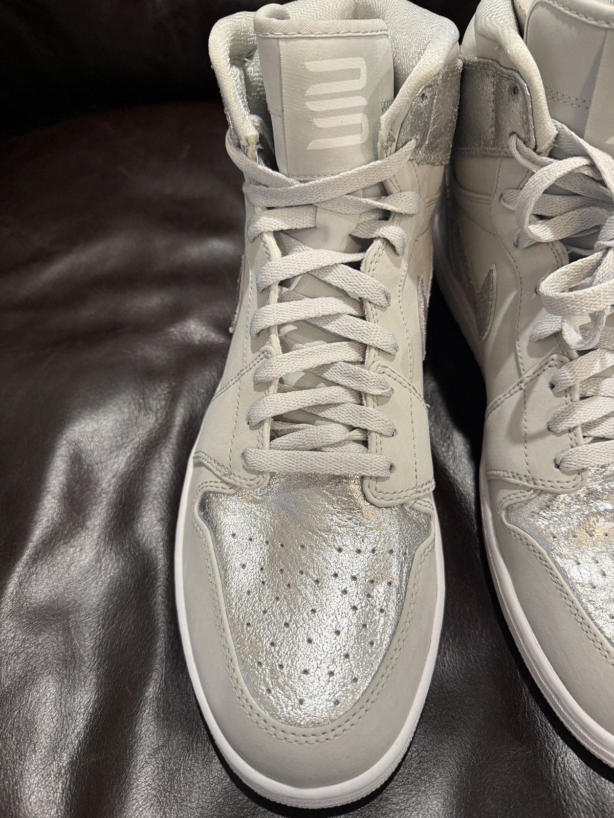 Nike Jordan 1 Retro Silver High 25th Anniversary - DS OG All Size US 13 / EU 46 - 7 Thumbnail