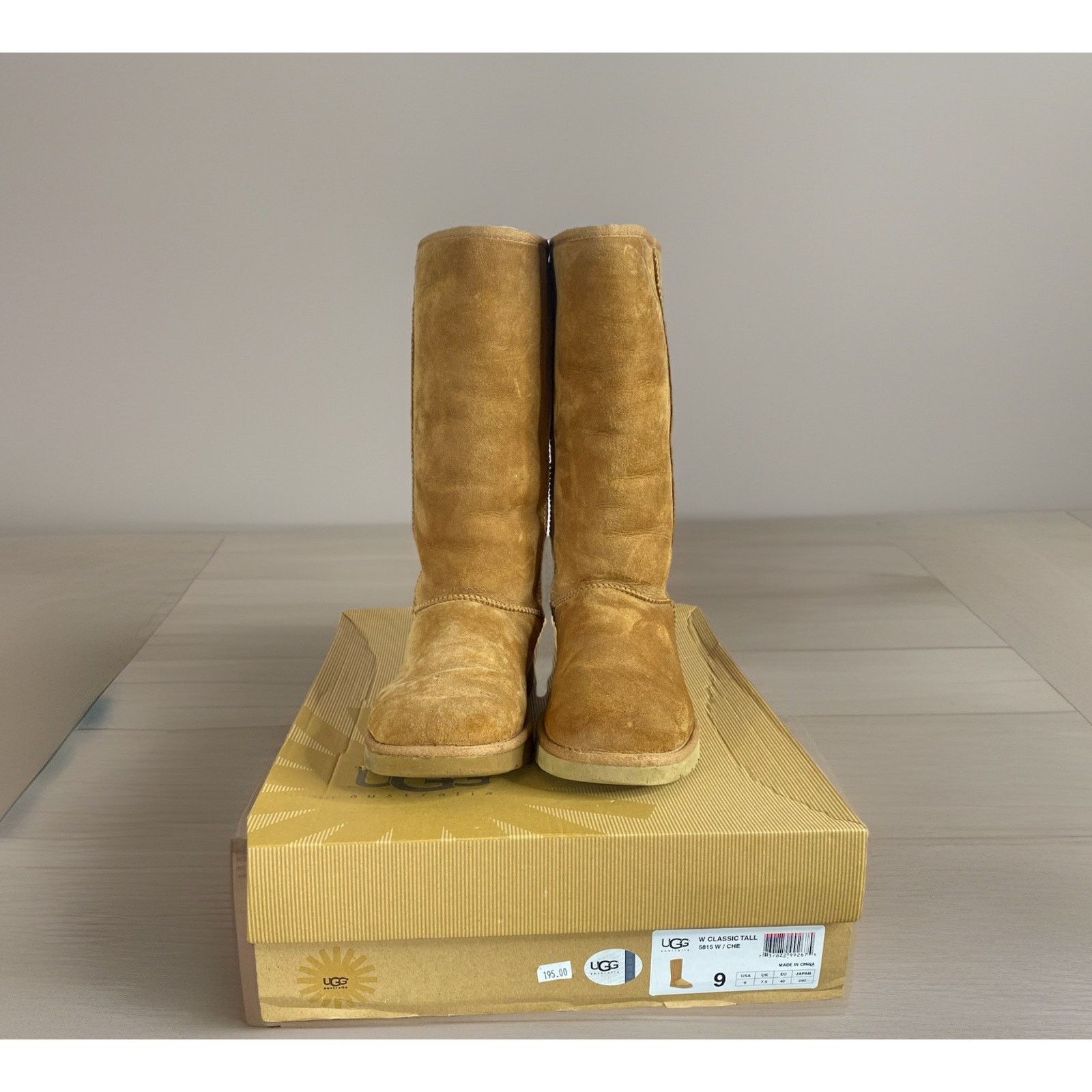 Ugg IOB UGG Classic Tall Womens Winter Boots - Size 9, Chestnut Size US 9 / IT 39 - 1 Thumbnail