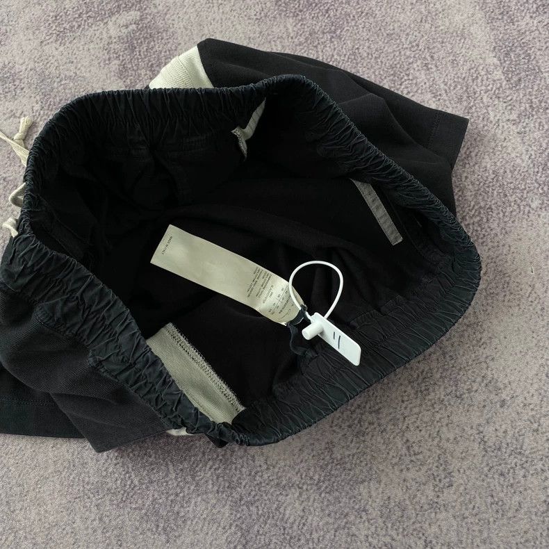 Rick Owens Rick Owens size M small Mega black and white striped shorts Size US 30 / EU 46 - 5 Thumbnail