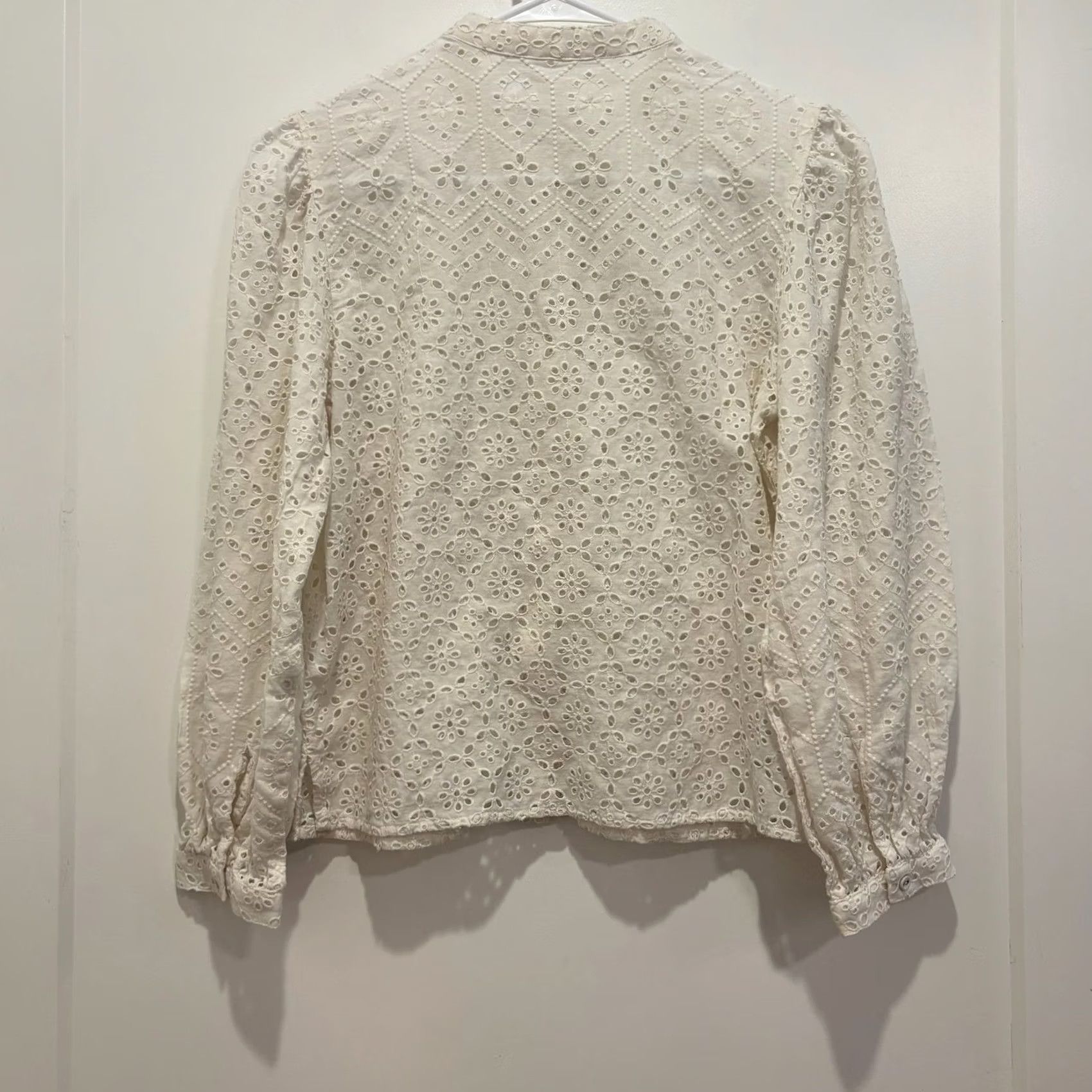 Veronica Beard VERONICA BEARD White Eyelet Lace Button Down Long Sleeve Blouse Top Size 2 Womens Size XS / US 0-2 / IT 36-38 - 3 Thumbnail