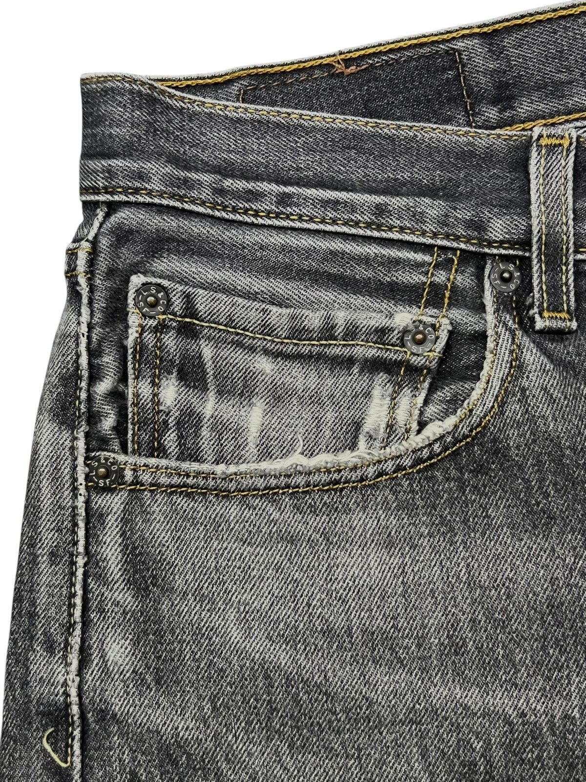 Levi's Vintage Levi’s Original 501 Japan 90s - Faded, Straight Leg Size US 32 / EU 48 - 8 Thumbnail