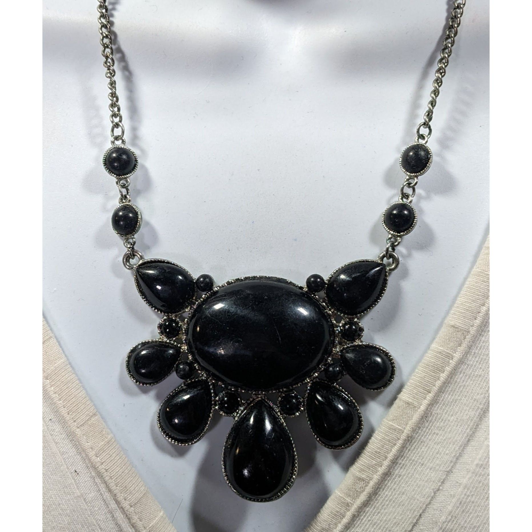 Other Elegant Gothic Bubbly Cabochon Statement Necklace Size ONE SIZE - 3 Thumbnail