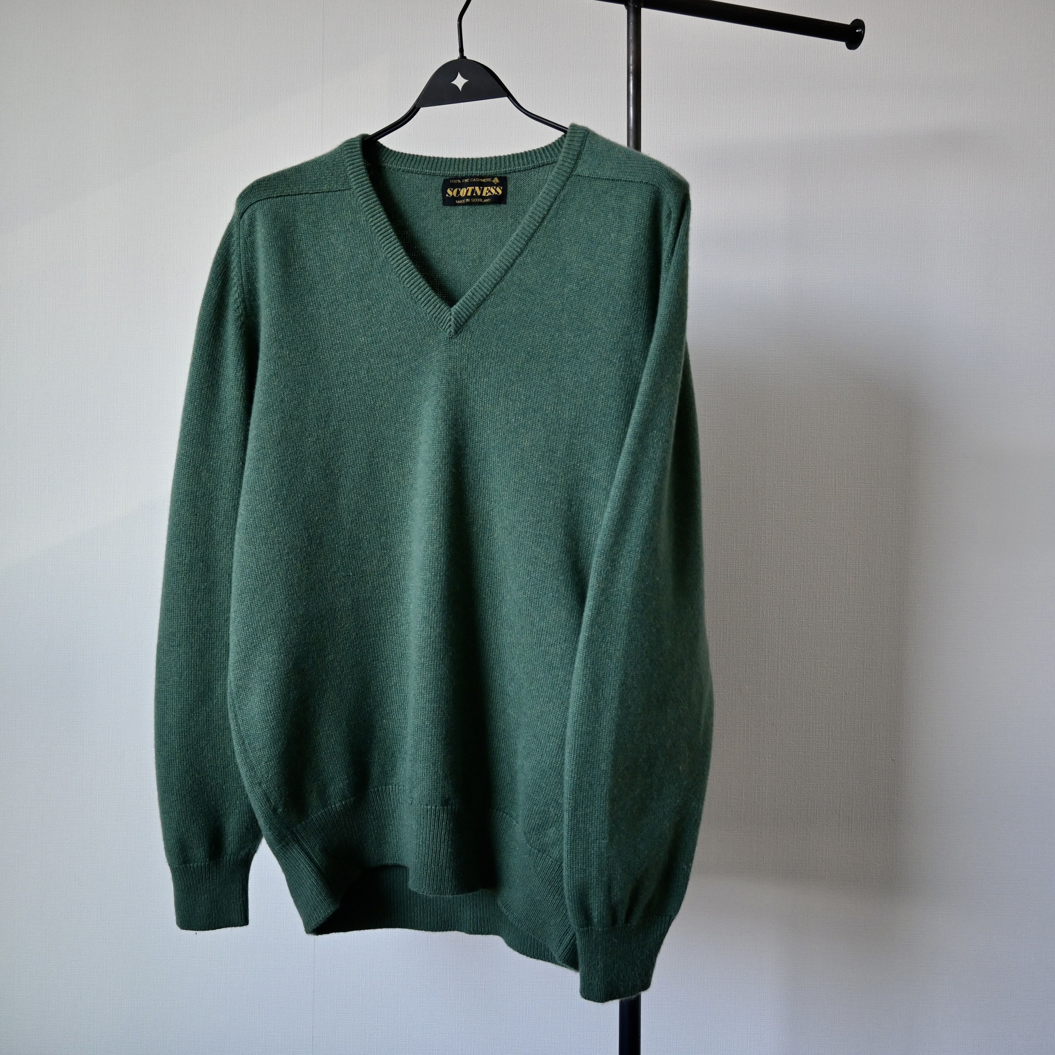 Vintage VTG 1990s SCOTNESS pure cashmere sweater, made in Scotland Size US L / EU 52-54 / 3 - 13 Thumbnail