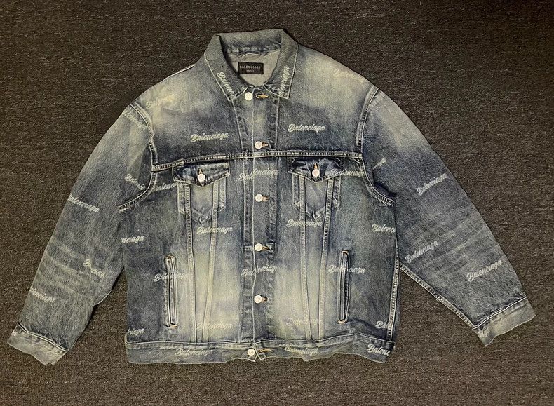 Balenciaga Balenciaga Oversized Logo Denim Jacket-yf Size US M / EU 48-50 / 2 - 1 Thumbnail