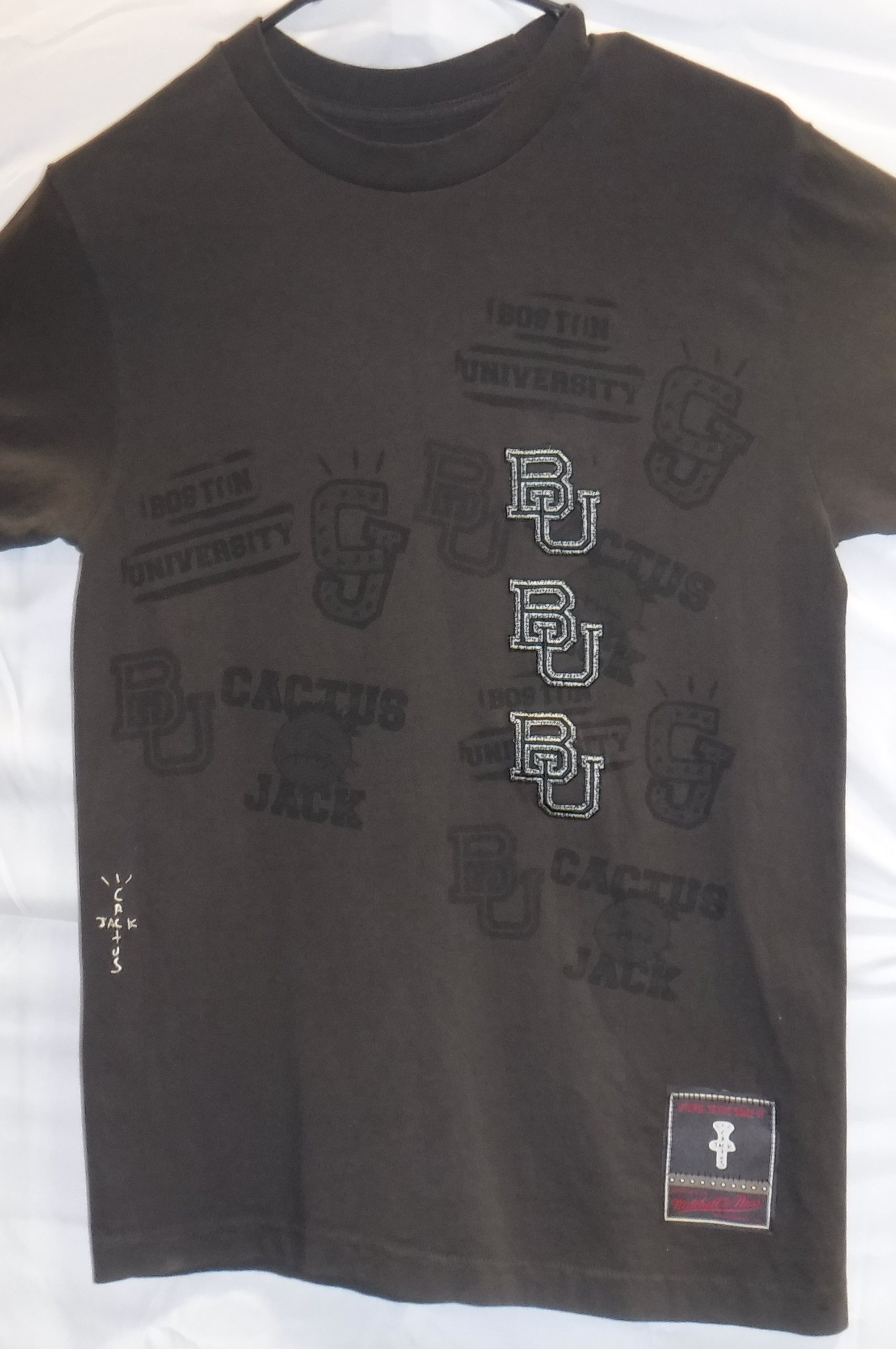 Mitchell & Ness × Travis Scott Mitchell & Ness T-shirt Boston University - S Size US S / EU 44-46 / 1 - 1 Thumbnail