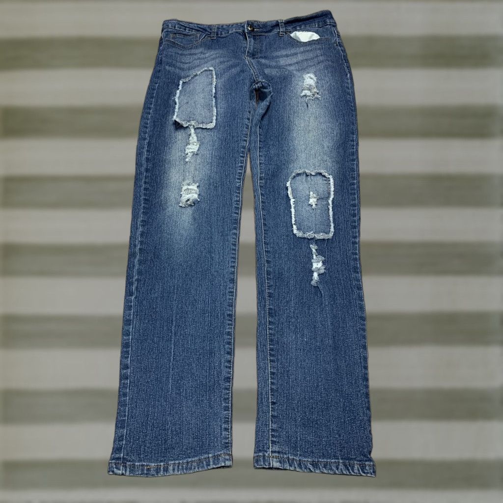 Vintage American Quality AQ Jeans Women Skinny 5-Pocket Stretch Distressed Ripped 36x31 Blue(Size 18) Size 40" / US 18 - 1 Thumbnail