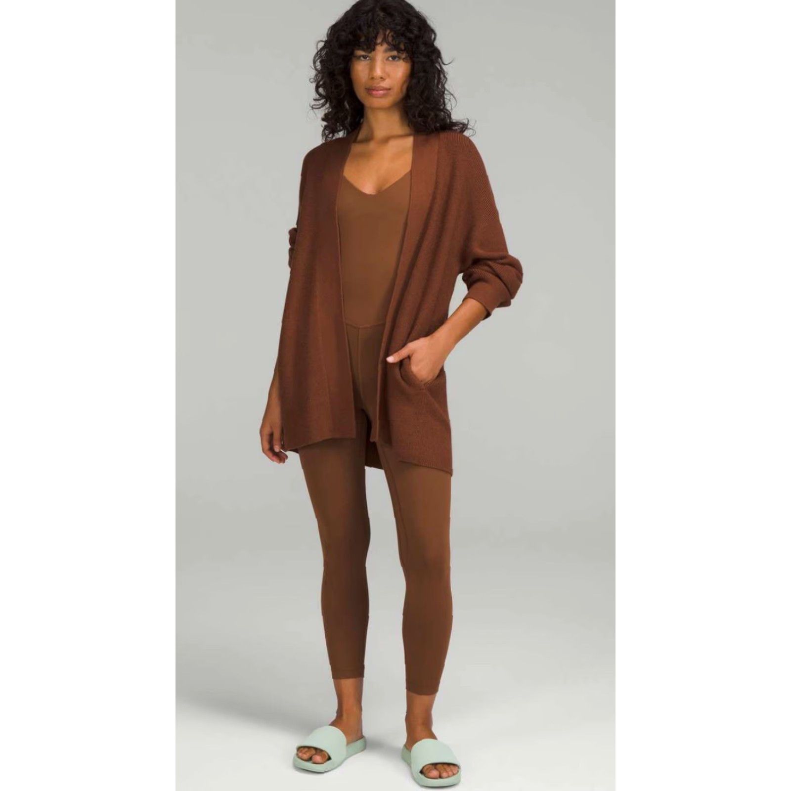 Lululemon Lululemon Cardigan Knit Sweater Raglan Sleeve Open Pockets Brown Wool Blend Lightweight City Minimalist 4 Women Winter Spring Fall Size S / US 4 / IT 40 - 3 Thumbnail