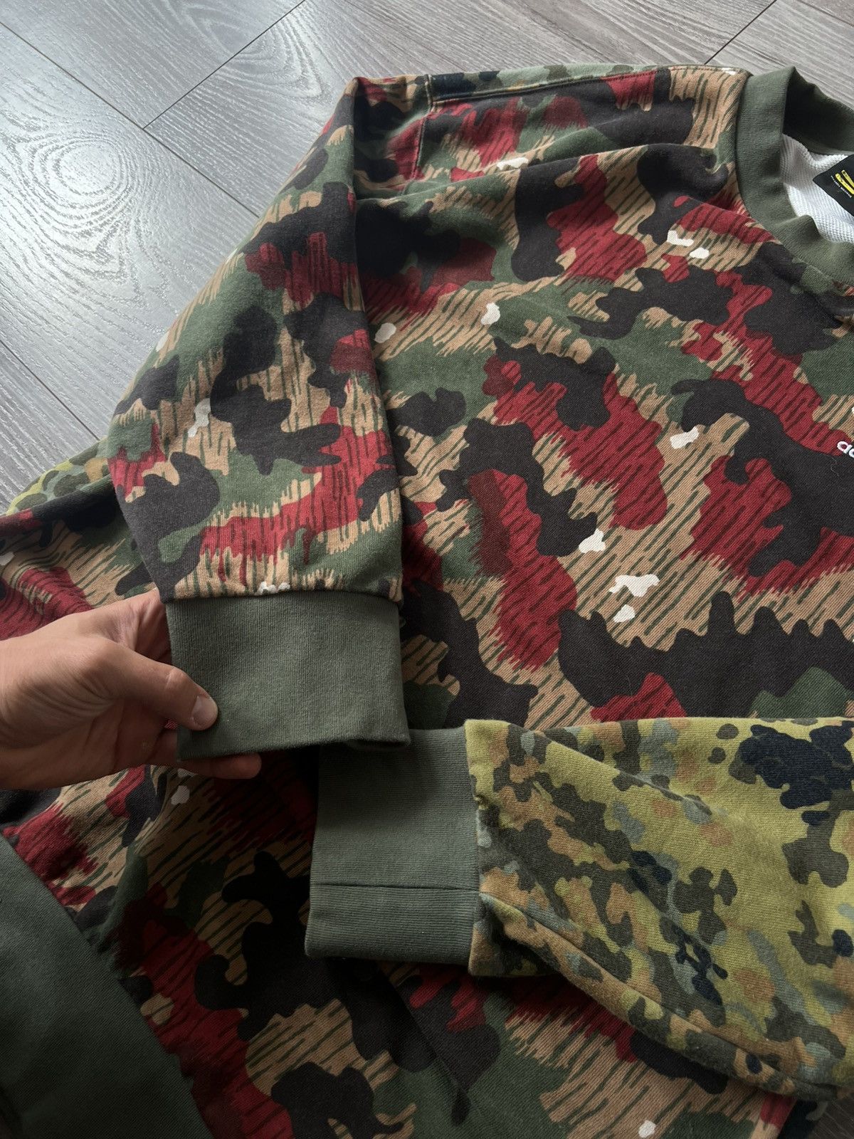 Adidas × Designer × Pharrell ‼️Archival Adidas x Pharrell Williams Hu Knit Camo Sweatshirt Size US M / EU 48-50 / 2 - 17 Thumbnail