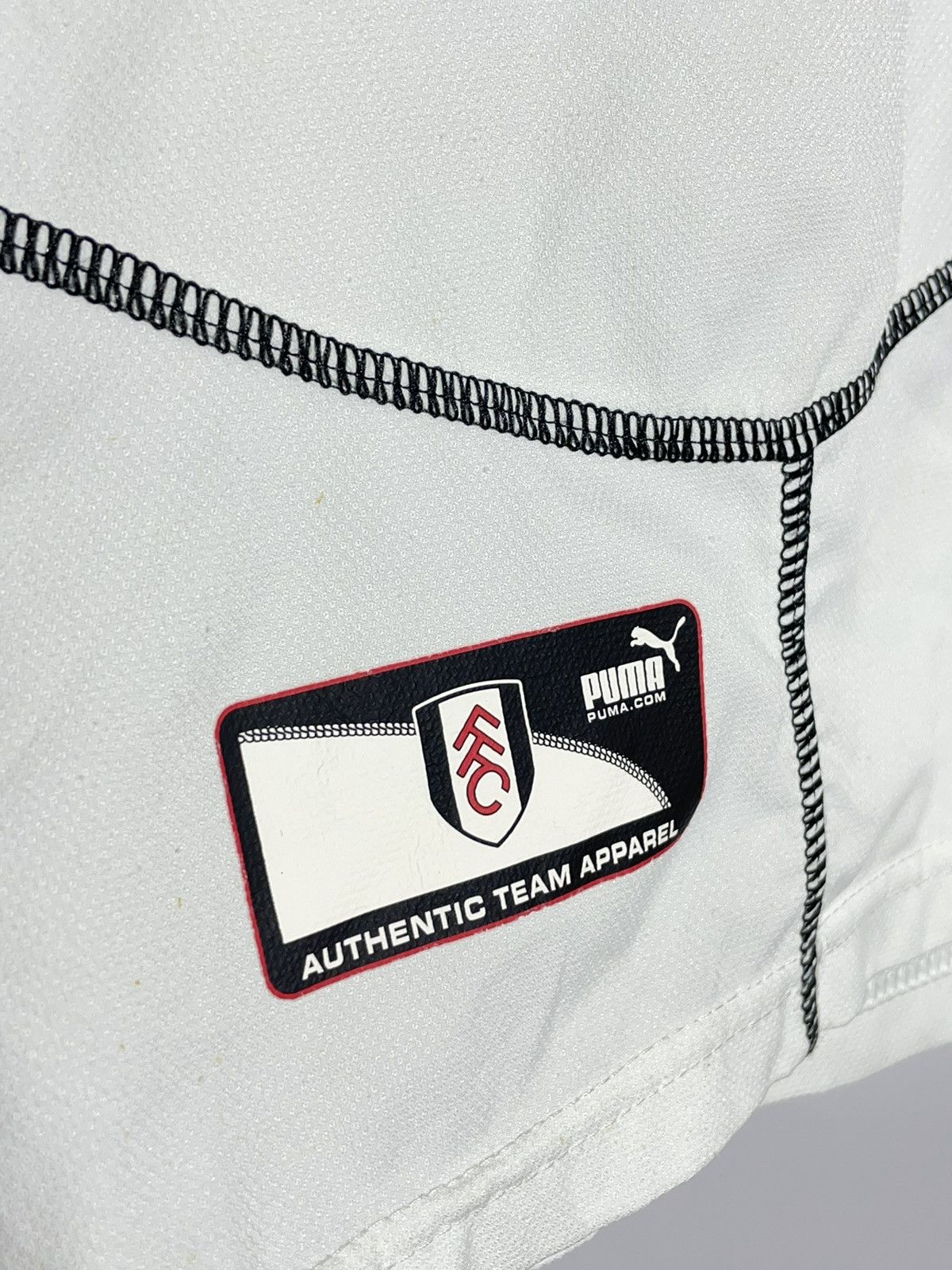 Puma × Vintage Fulham Puma Vintage 2004/05 Home Y2k Football Shirt Size US M / EU 48-50 / 2 - 5 Thumbnail