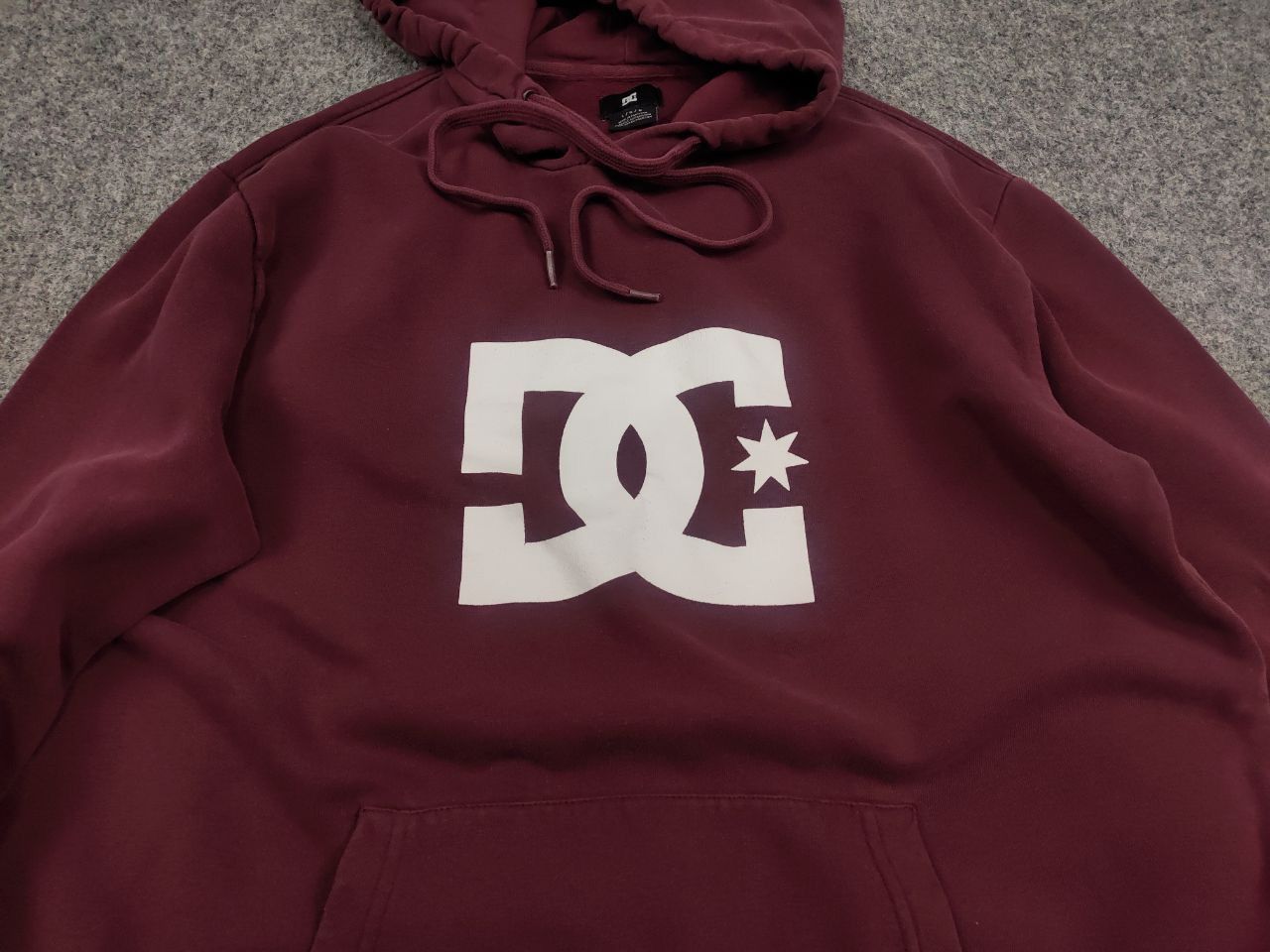 DC Vintage DC Hoodie Big Logo Baggy Burgundy y2k 90s Size US L / EU 52-54 / 3 - 4 Thumbnail