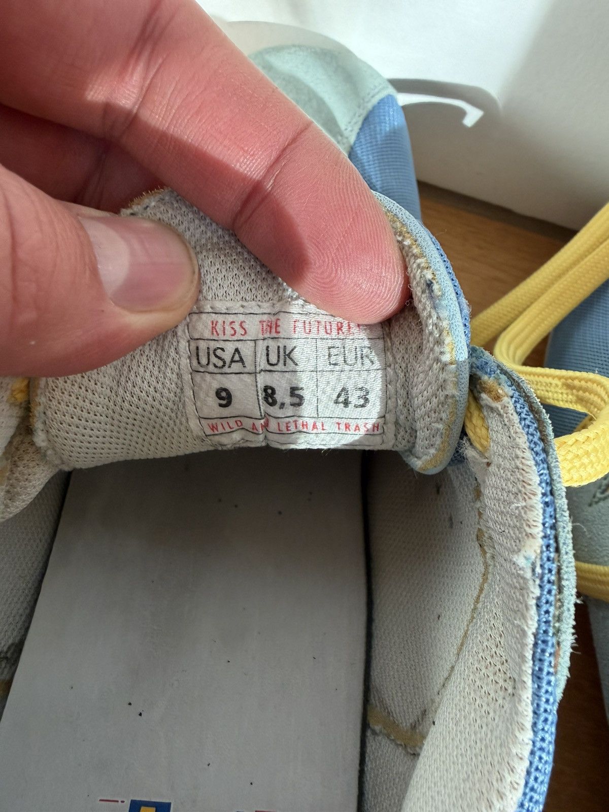 Walter Van Beirendonck Mint 1990s Wild and Lethal Trash „W“ Sneakers Size US 9 / EU 42 - 16 Thumbnail