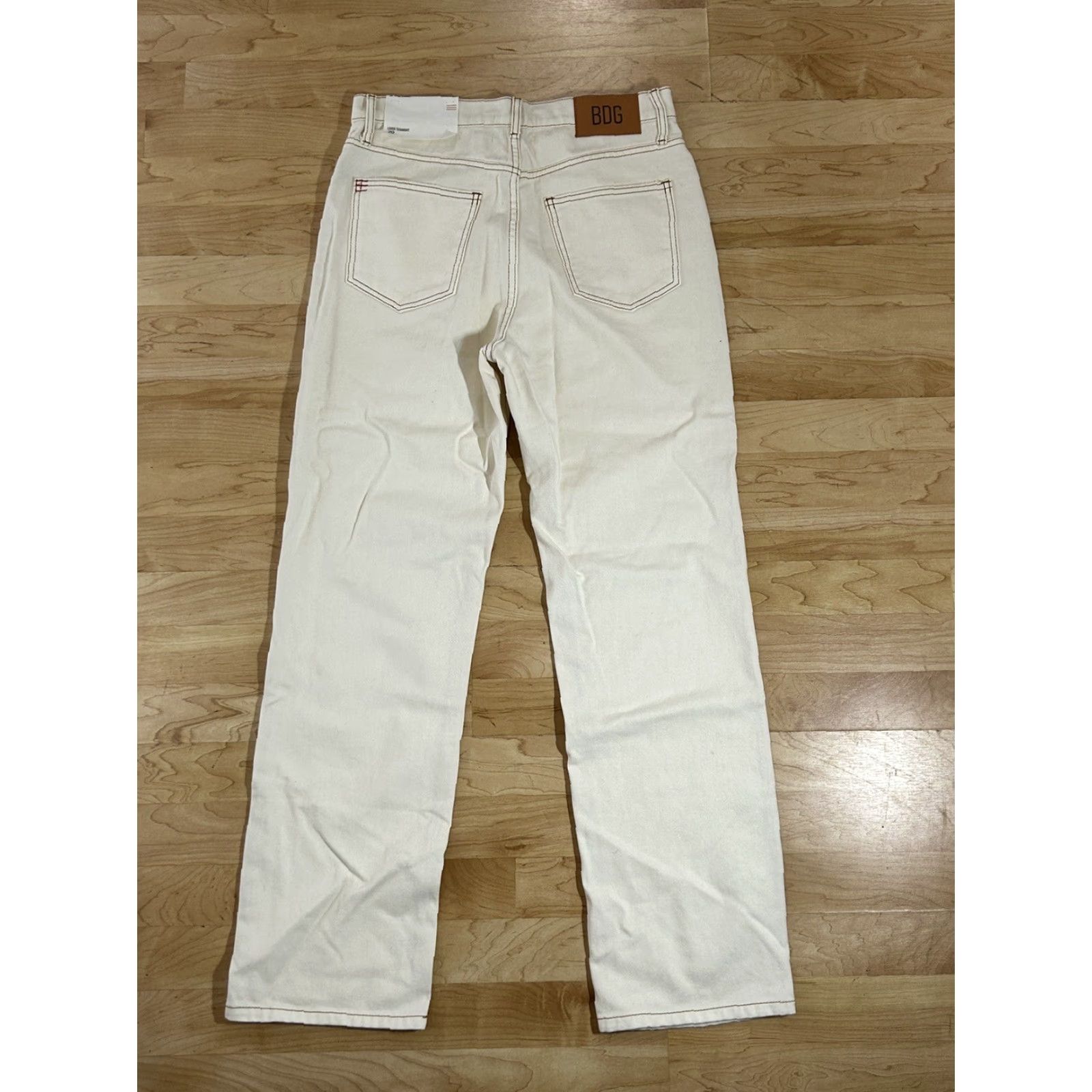 Urban Outfitters **Urban Outfitters BDG Women's Straight Jeans Size 29 Ivory** User: **Urban Outfitters BDG Women's Straight Jeans Size 29 Cream** Size 29" - 2 Thumbnail