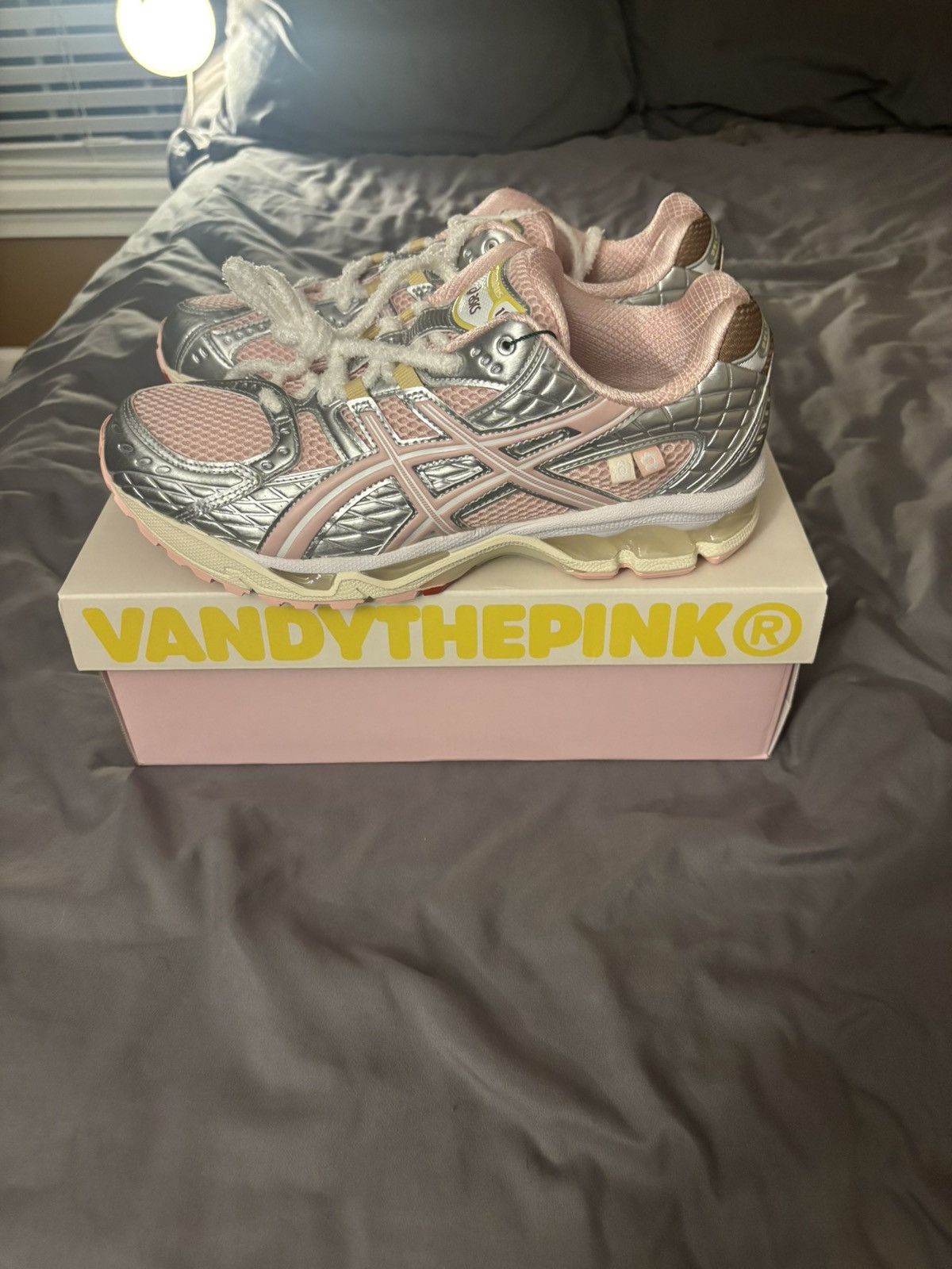 Asics ASICS Gel-Nimbus 10.1 x vandythepink Size US 9.5 / EU 42-43 - 8 Thumbnail