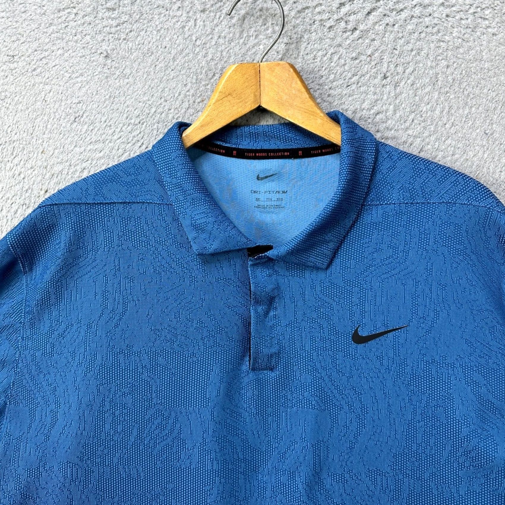 Nike Nike Tiger Woods Collection Dri FIT Polo Shirt Golf Men 2XL Blue Short Sleeve Geometric Nike Dri-FIT Polo Shirt Mens Golf Apparel EUC Size US XXL / EU 58 / 5 - 6 Thumbnail