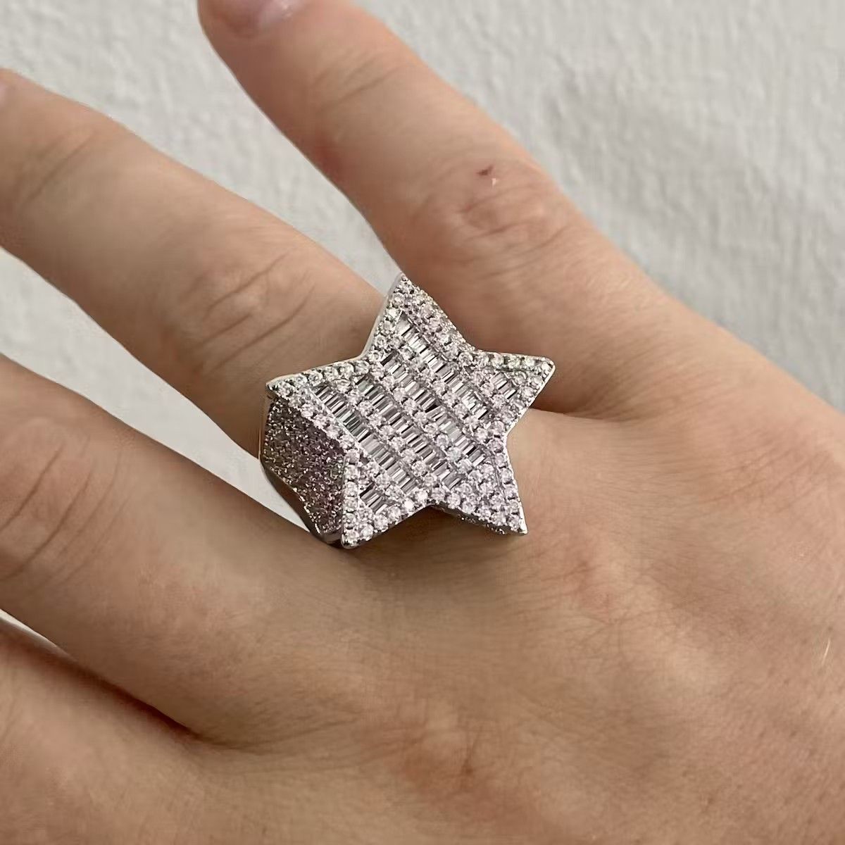 Designer × Jewelry Silver color iced out ring star Size ONE SIZE - 2 Thumbnail