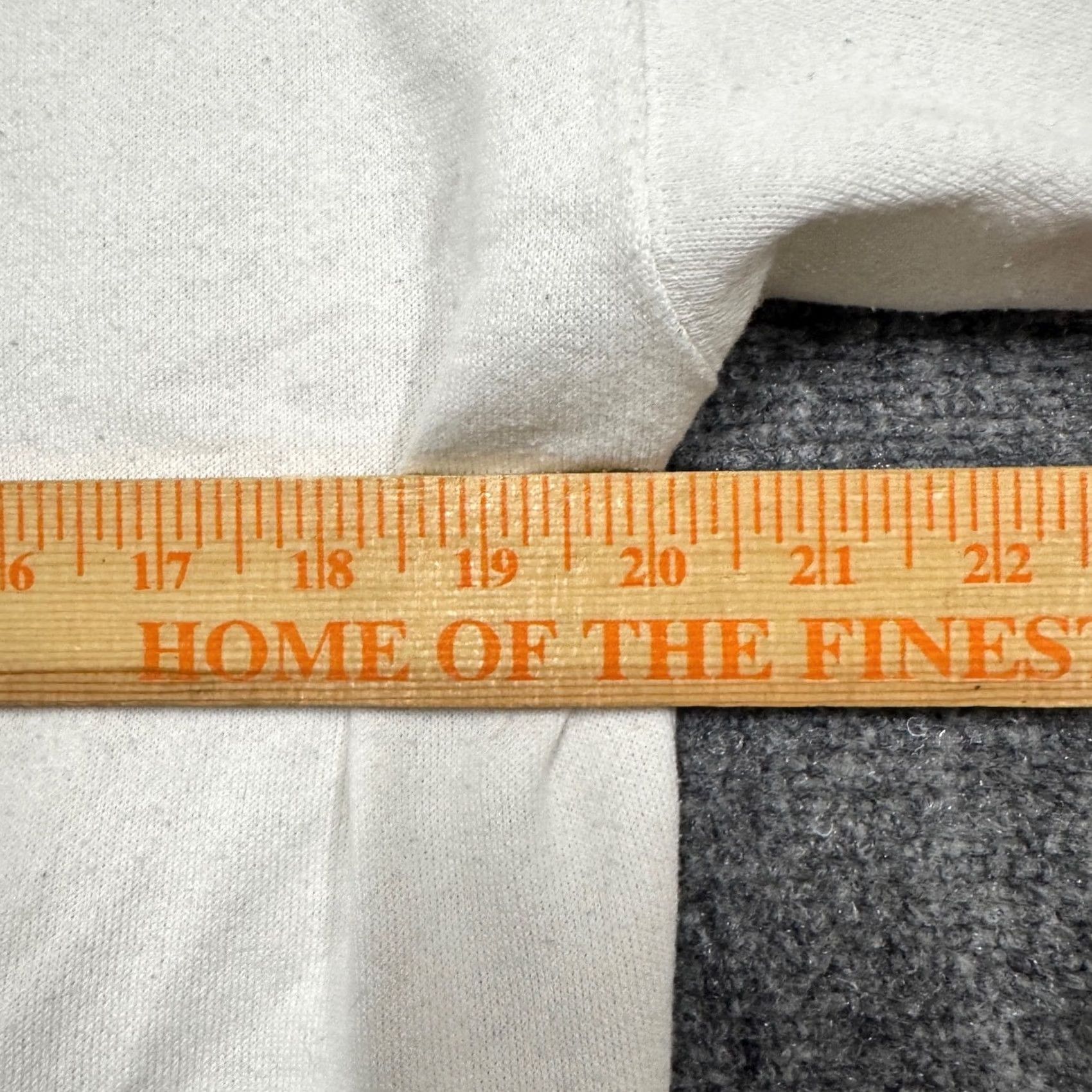Hanes VTG Hanes Sweatshirt Men Large White Cotton Blend Pullover Distressed Hair Cover Beautiful Head With Hair FX Size US L / EU 52-54 / 3 - 4 Thumbnail
