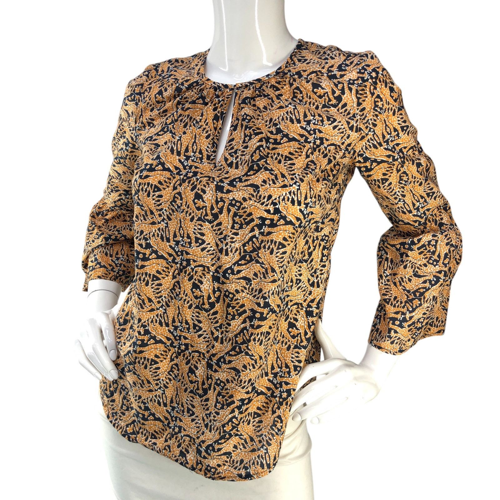 J.Crew J Crew Drake London Size 00 Blouse Giraffe Print Bell Sleeve Size XXS / US 00 / IT 34 - 1 Thumbnail
