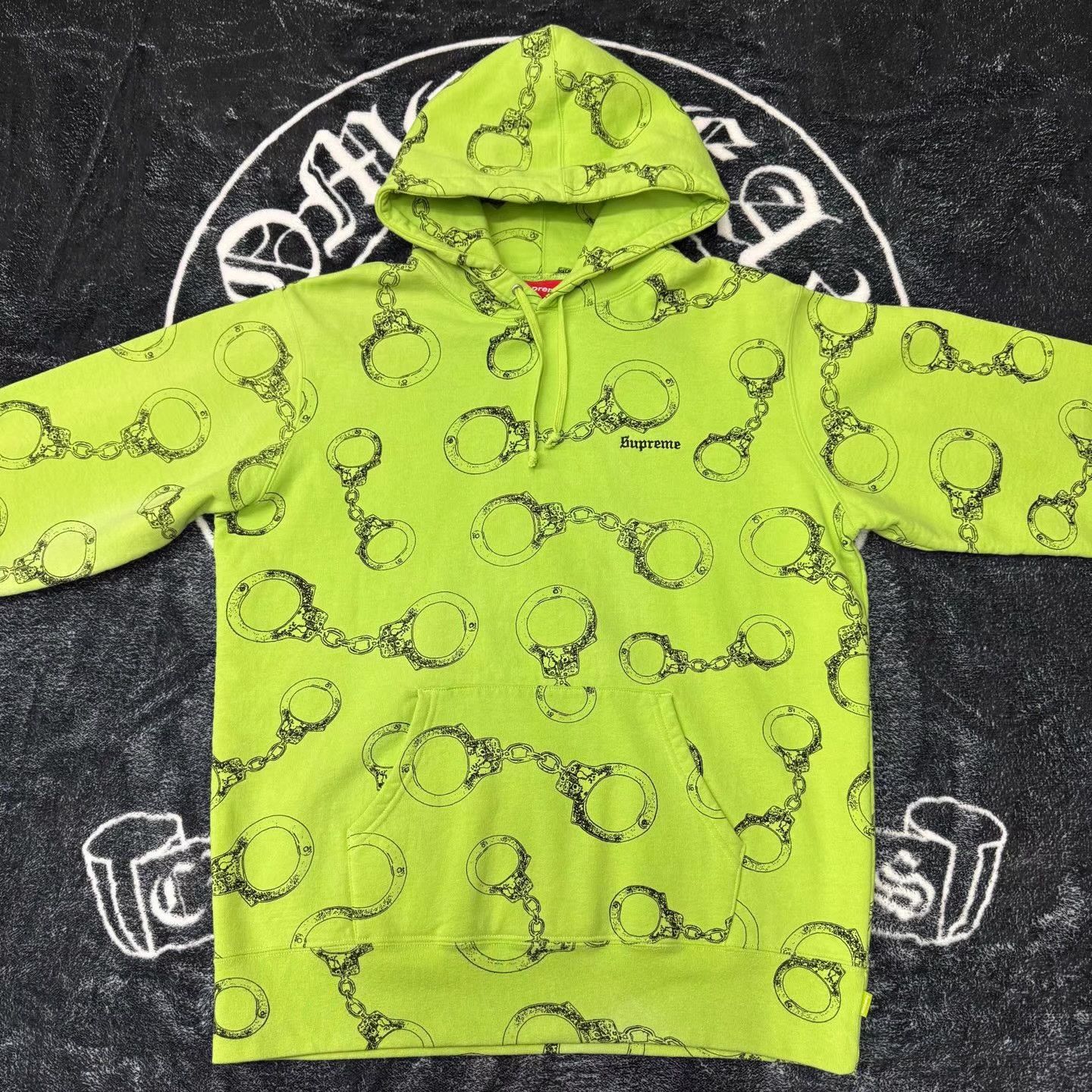 Supreme Supreme Fluorescent Green Over Print Handcuff Hoodie Q10 Size US XL / EU 56 / 4 - 1 Thumbnail