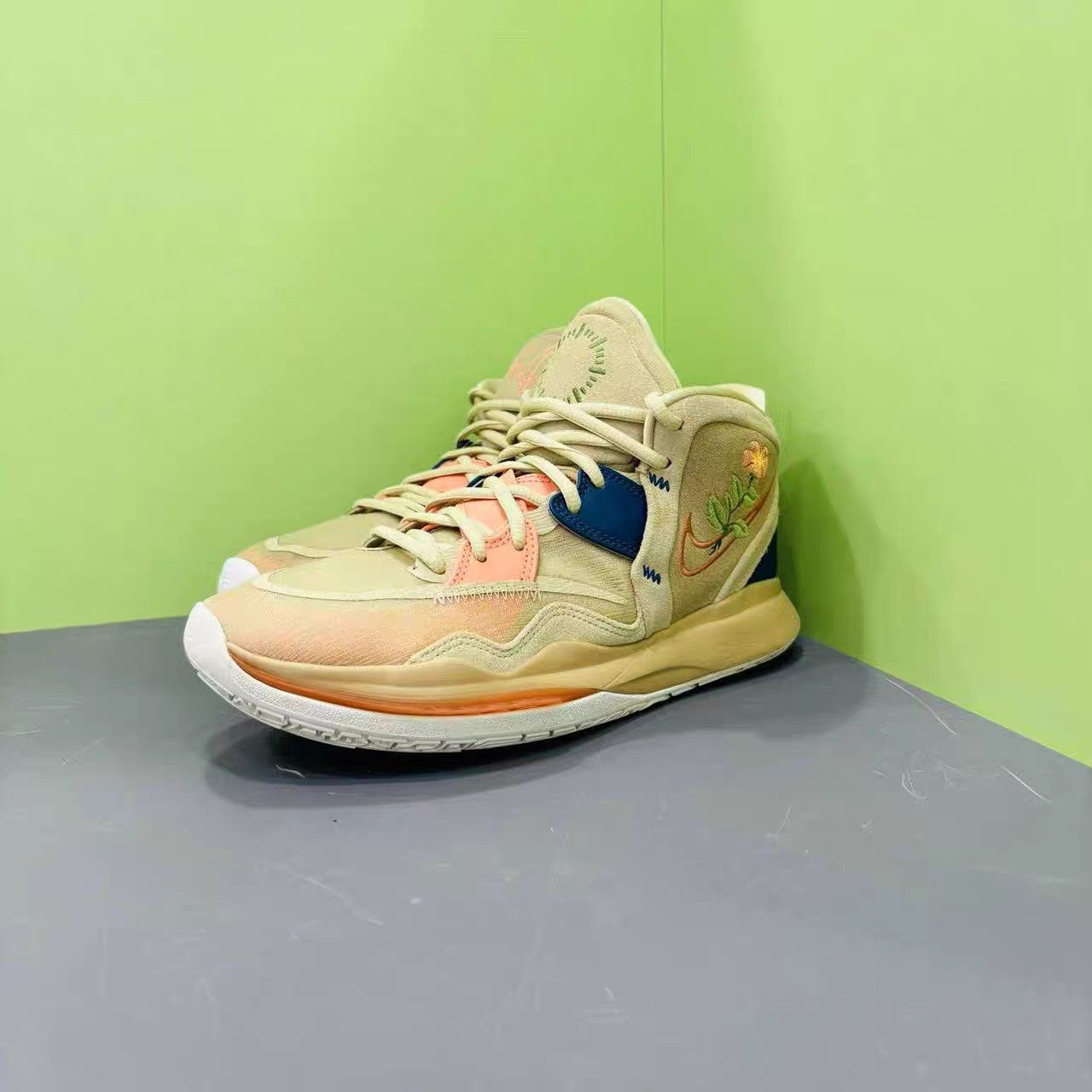 Nike Nike Kyrie 8 Infinity Basketball Shoes K15 Size US 9 / EU 42 - 2 Thumbnail