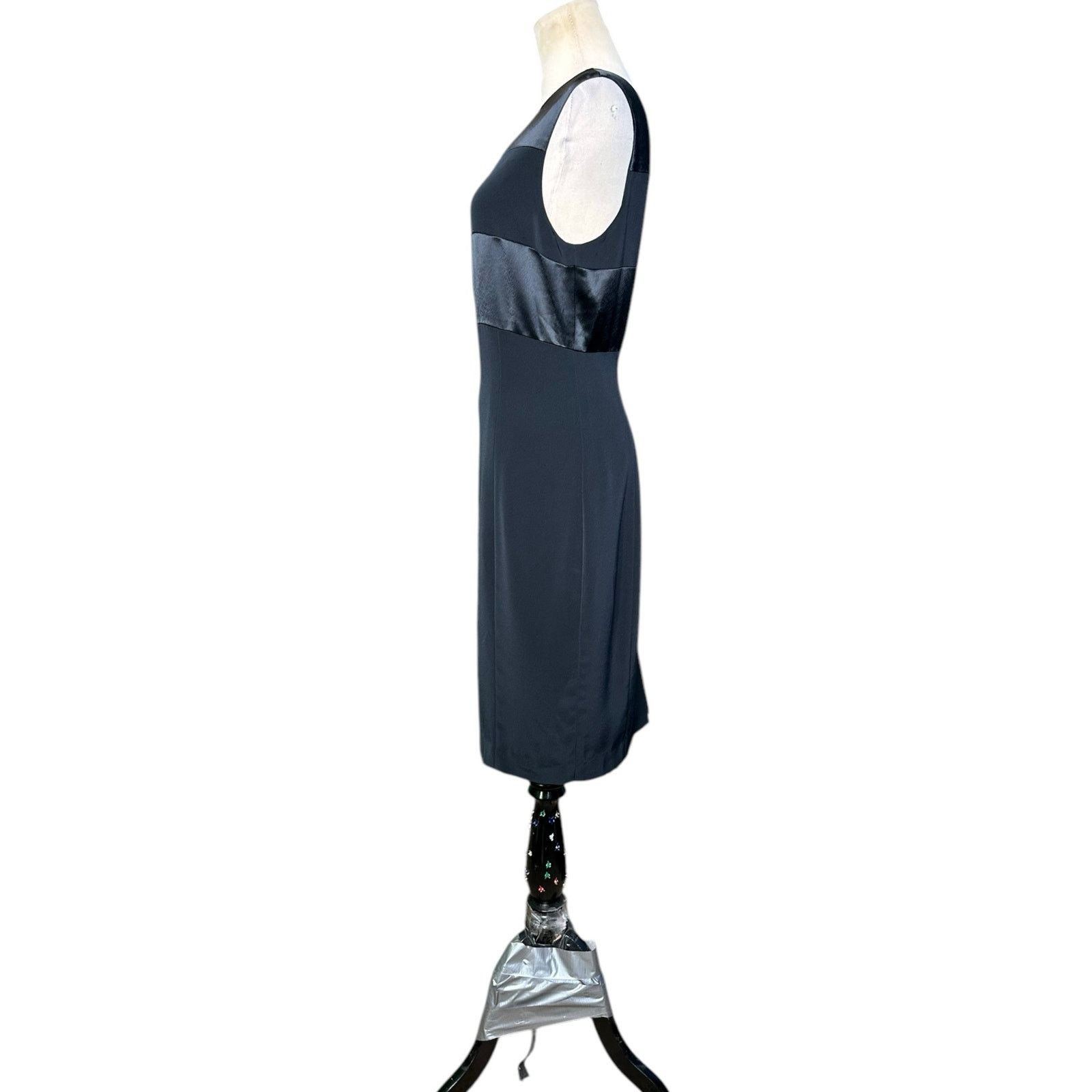 Jones New York JONES NEW YORK black sheath cocktail dress size 10 Size L / US 10 / IT 46 - 11 Thumbnail
