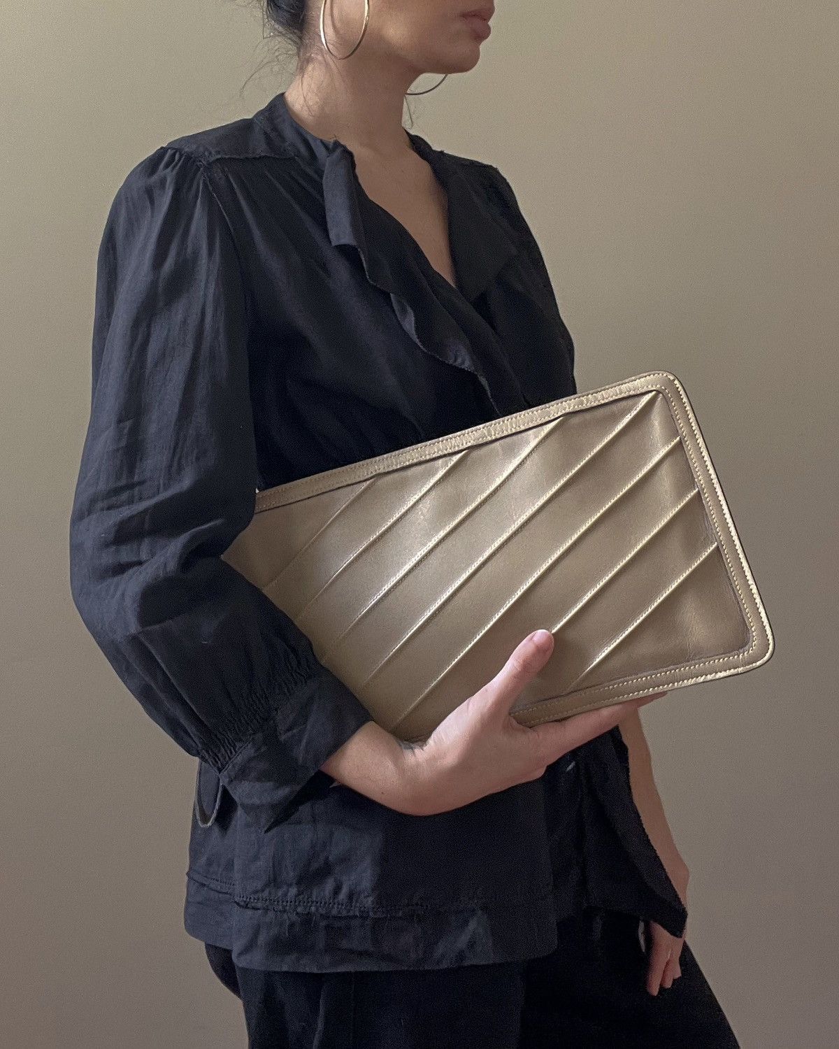Anne Klein Vintage Anne Klein Leather Clutch Size ONE SIZE - 2 Thumbnail