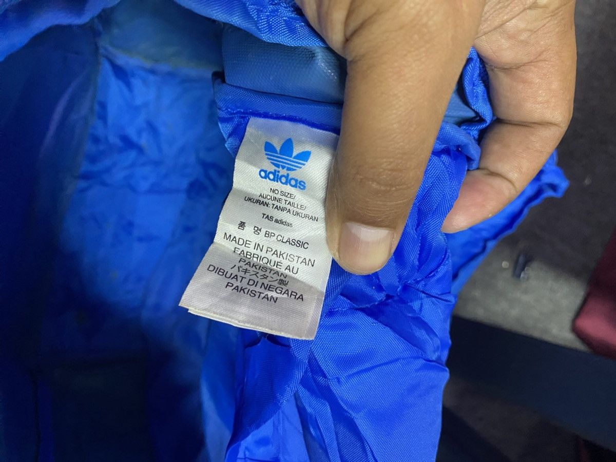 Adidas Adidas Originals Classic Trefoil backpack in blue. Size ONE SIZE - 6 Thumbnail