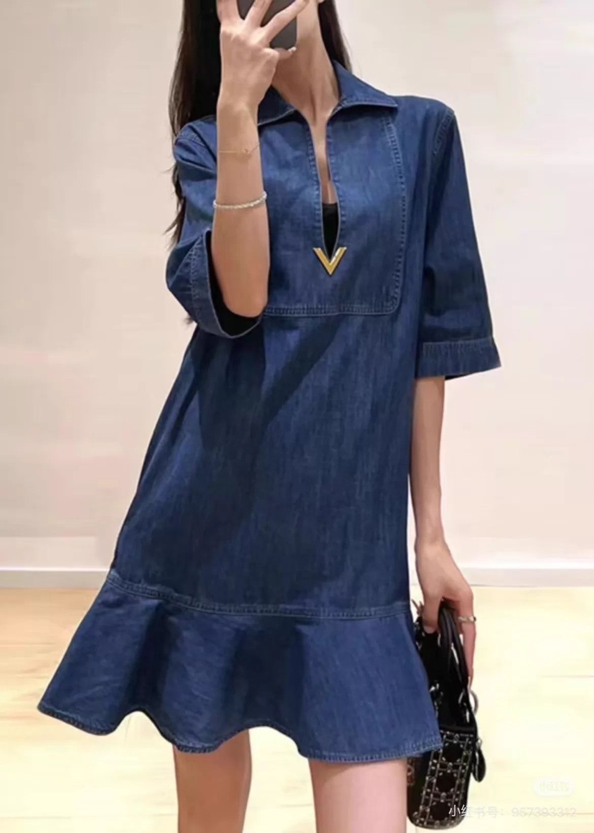 Valentino Valentino women's denim dress 36 pre-owned 8261 Size XS / US 0-2 / IT 36-38 - 1 Thumbnail