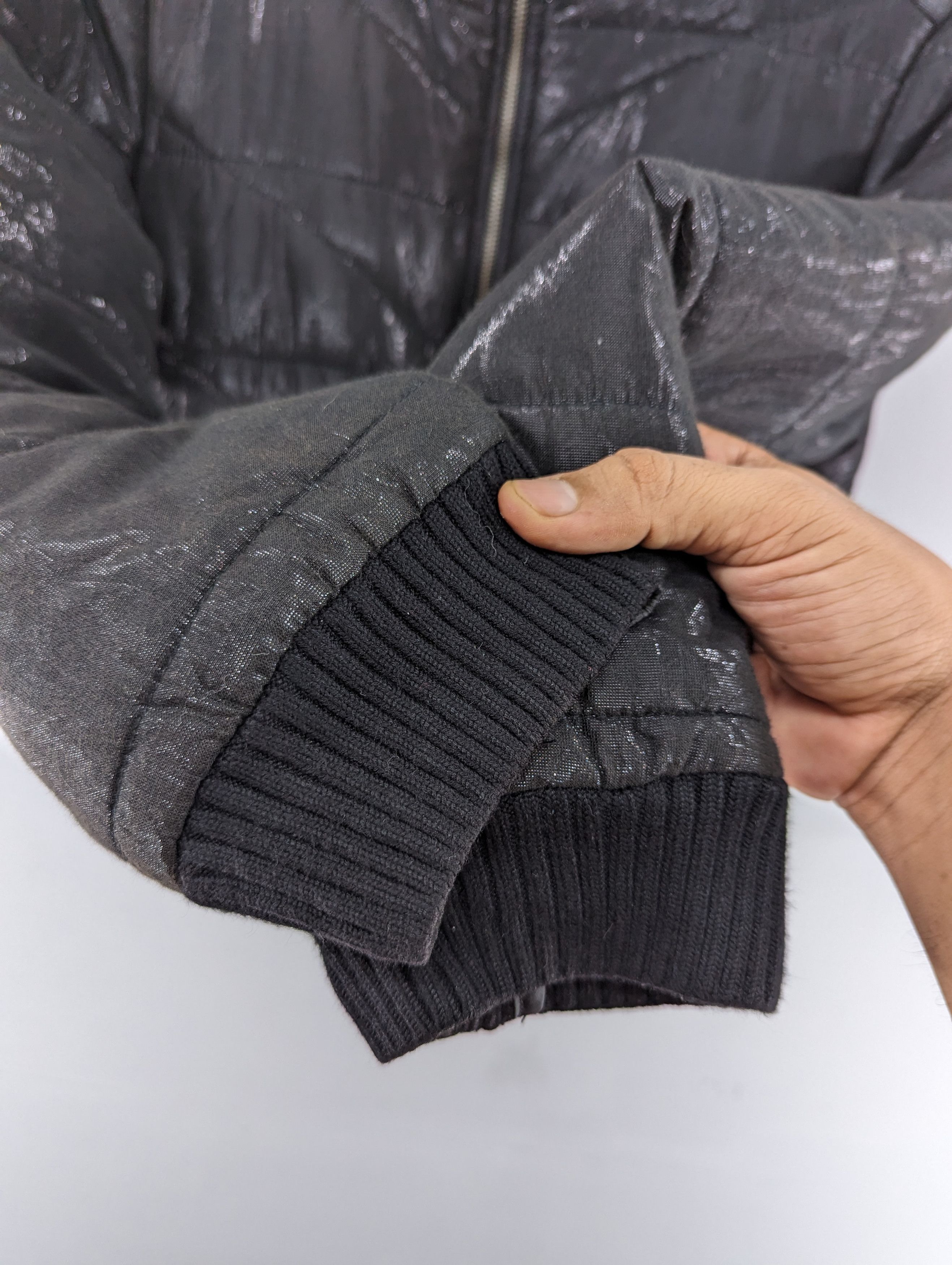 Armani Exchange Armani Exchange Standing Neck Shiny Textured Down Jacket Size L / US 10 / IT 46 - 6 Thumbnail