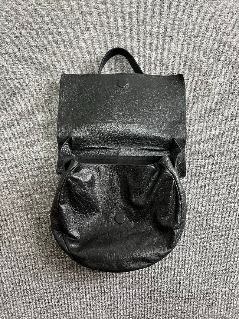 Maison Margiela maison margiela Round Cake Wrapped Litchi Peel bag 2506-Nex Size ONE SIZE - 5 Thumbnail