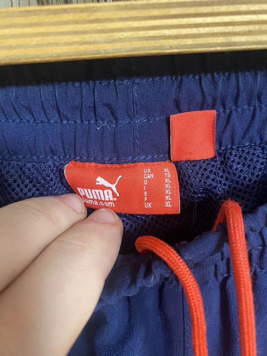 Puma × Vintage Vintage Puma Soccer Navy Pants Italy Baggy Track Bottoms Size US 36 / EU 52 - 7 Thumbnail