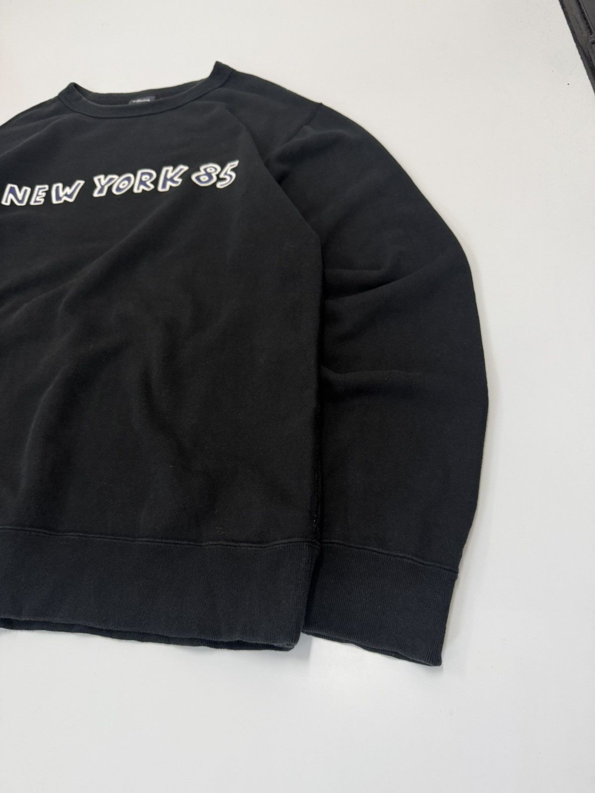 Keith Haring 🔥 Vtg Keith Haring "Pop Art" Uniqlo Roundneck Sweatshirt - L Size US L / EU 52-54 / 3 - 2 Thumbnail