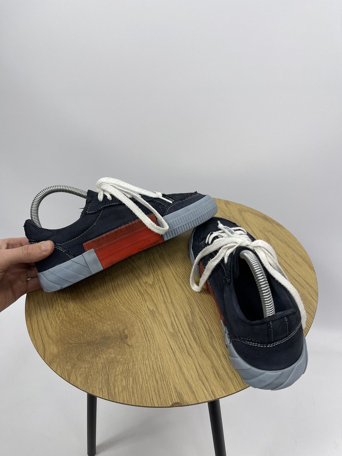 Off-White Off-White Low Vulcanized Sneakers Black Canvas Size EU 39 Size US 7 / EU 40 - 6 Thumbnail