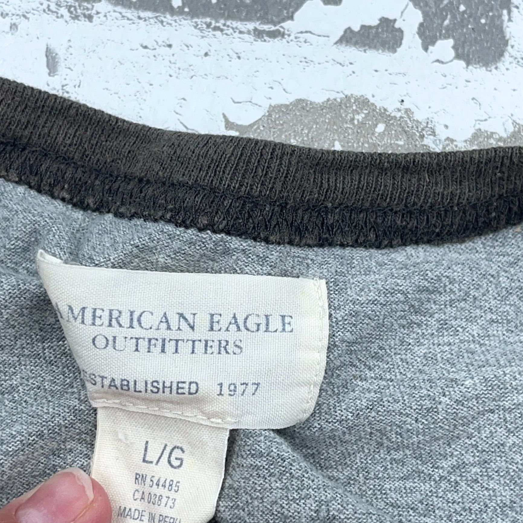American Eagle Outfitters VINTAGE American Eagle Outfitters Shirt Men L Gray Raglan Tee 2000s AEO Outfitters Styles Size US L / EU 52-54 / 3 - 4 Thumbnail