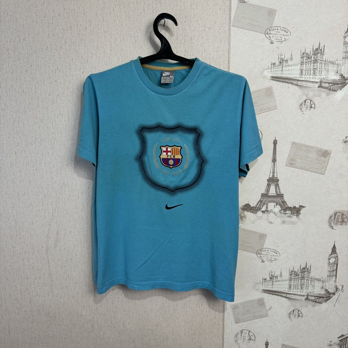 Nike Vintage Nike Barcelona T shirt Centre Logo Camp Nou Soccer M Size US M / EU 48-50 / 2 - 1 Thumbnail