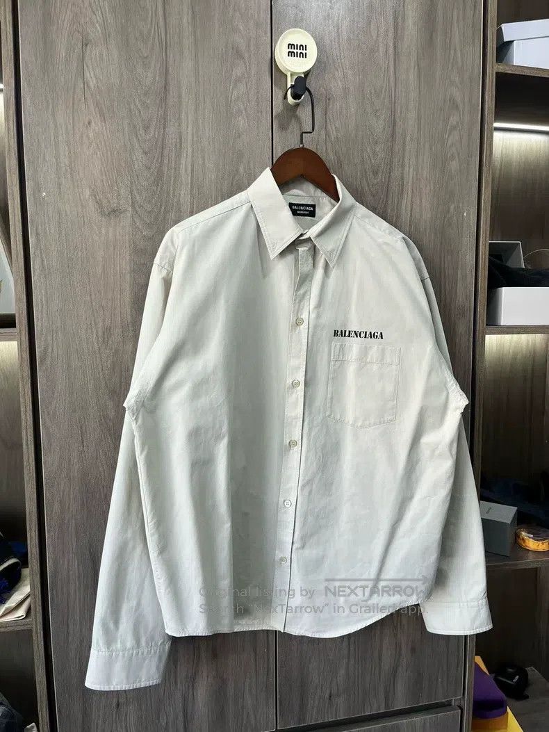 Balenciaga Balenciaga size 37 Beige Large Logo Shirt Size US XS / EU 42 / 0 - 2 Thumbnail