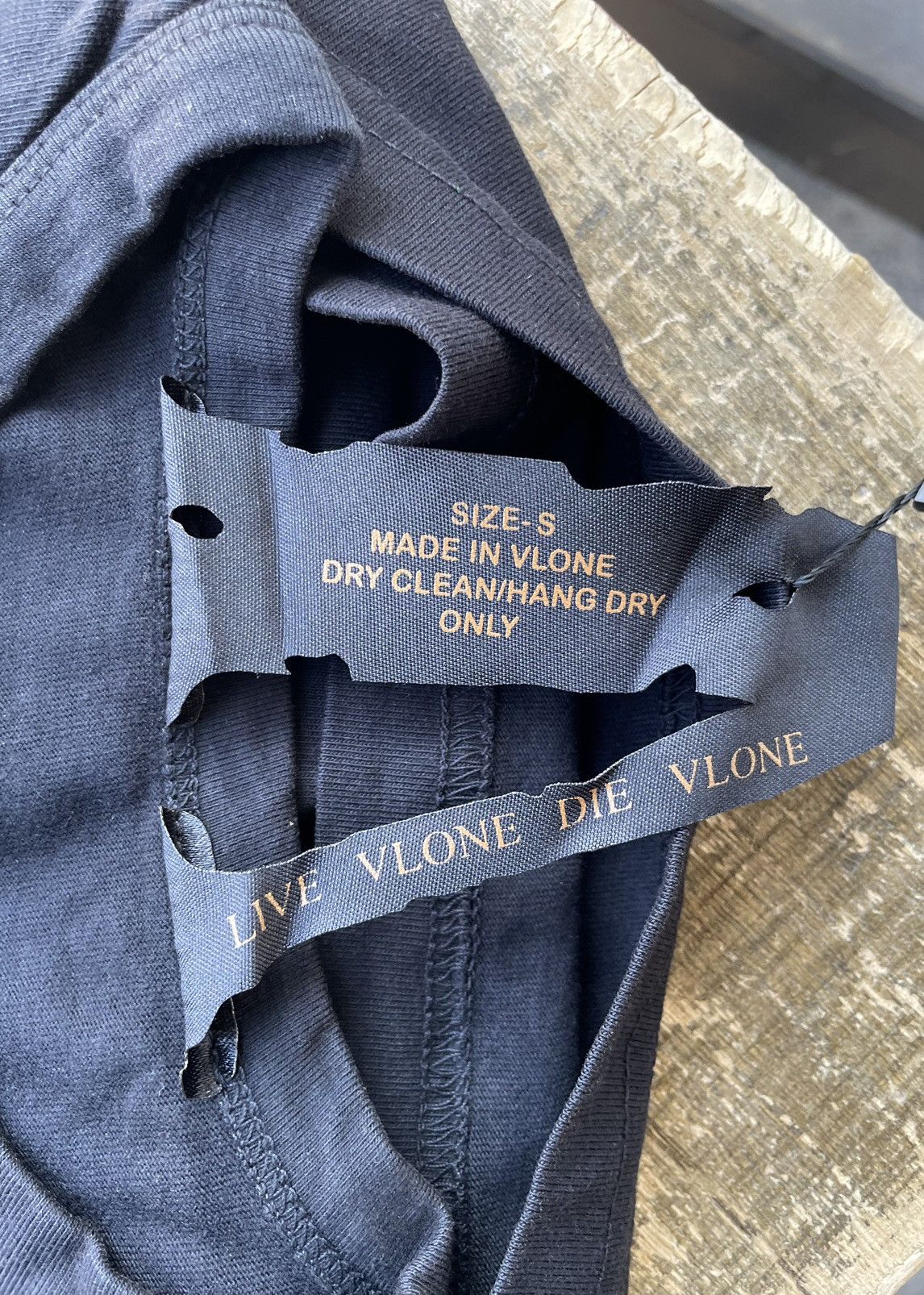 Vlone Vione Devil Spit T-shirt Size US S / EU 44-46 / 1 - 5 Thumbnail
