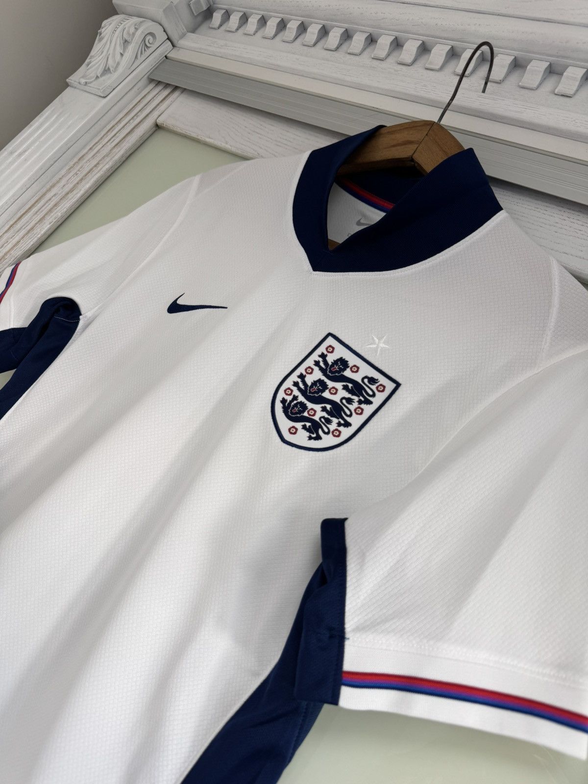 Nike England 2024-2025 Home Soccer Jersey Football Kit Shirt Size US S / EU 44-46 / 1 - 5 Thumbnail
