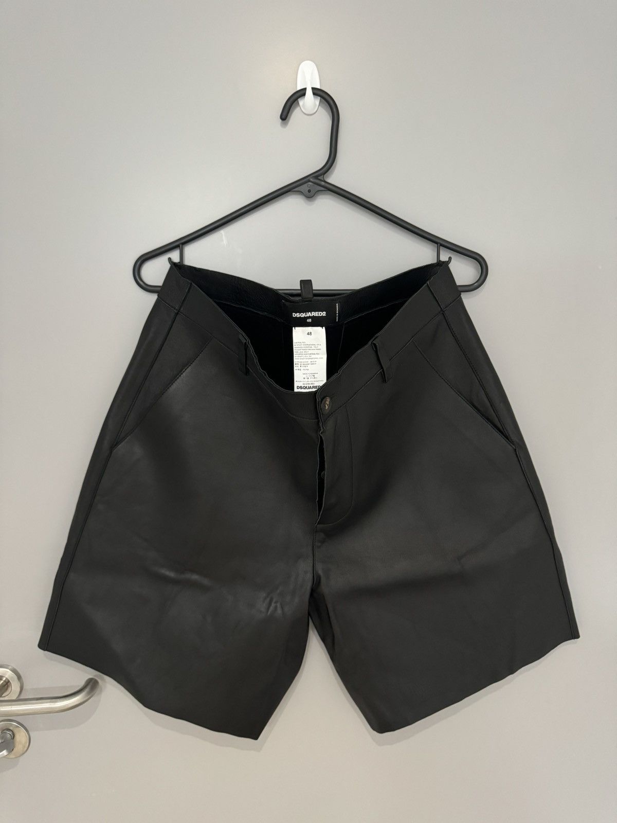 Dsquared2 Leather Wide Shorts Size US 32 / EU 48 - 1 Thumbnail