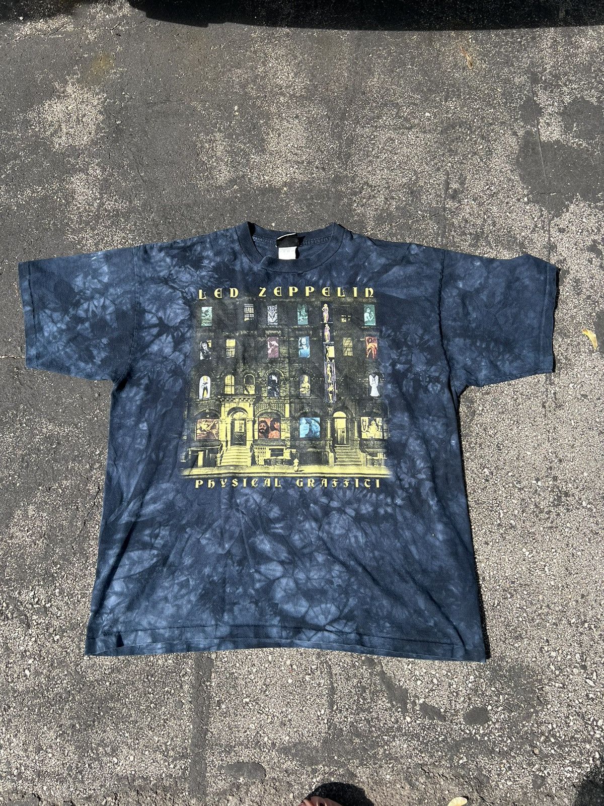 Led Zeppelin Vintage Liquid Blue Led Zeppelin Physical Graffiti T-Shirt Size US XL / EU 56 / 4 - 3 Thumbnail